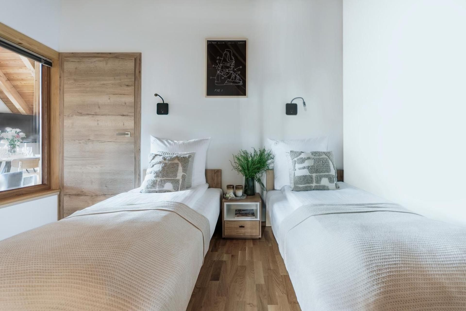 One-Bedroom Apartment with Balcony and Mountain View