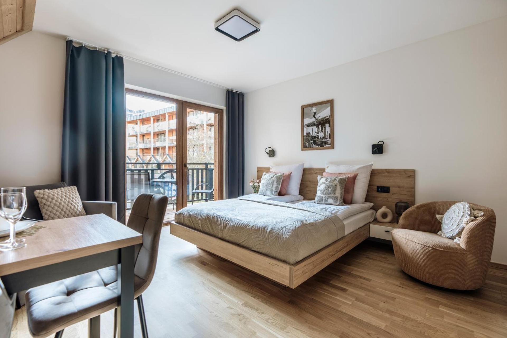 Studio Apartment