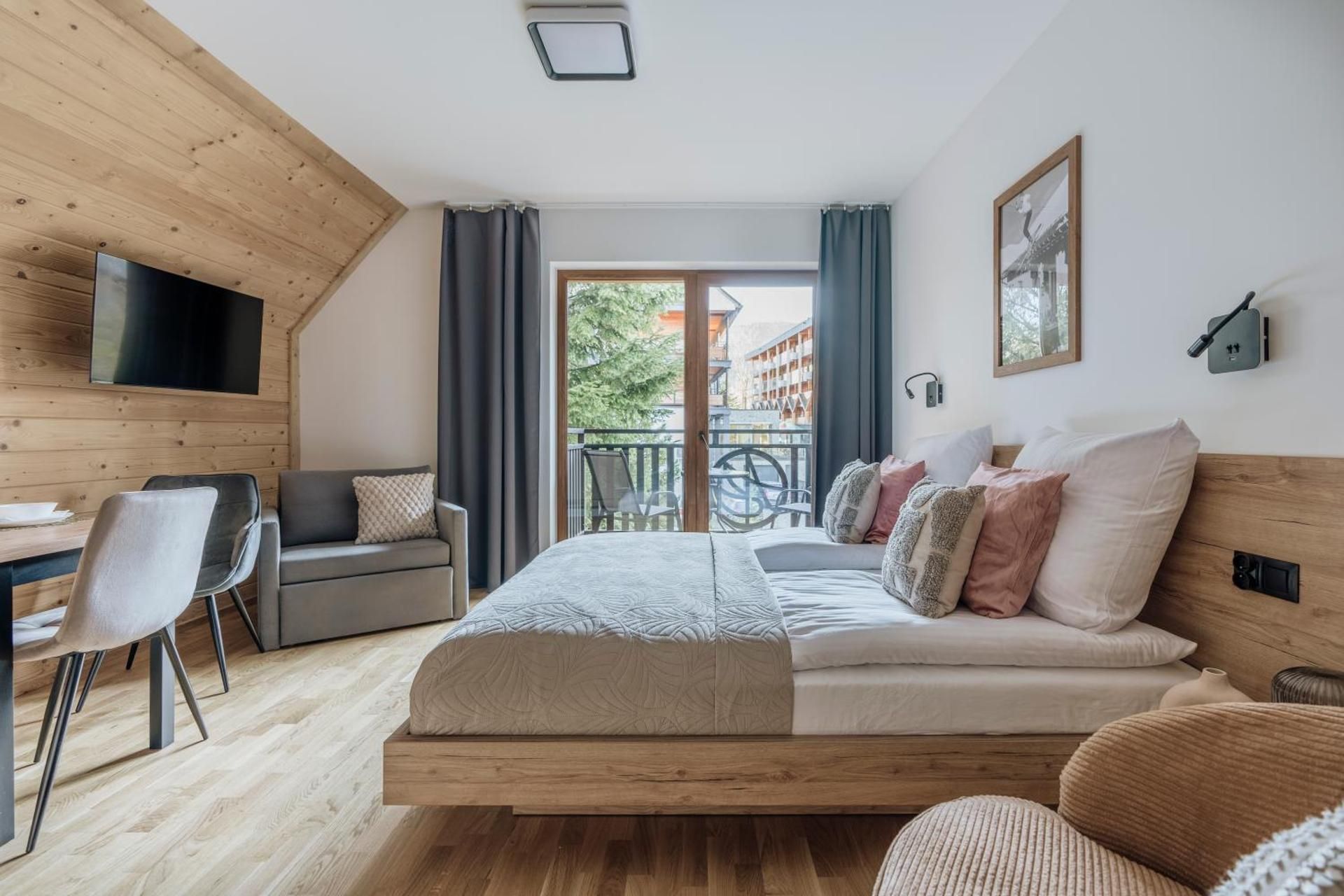 Studio Apartment