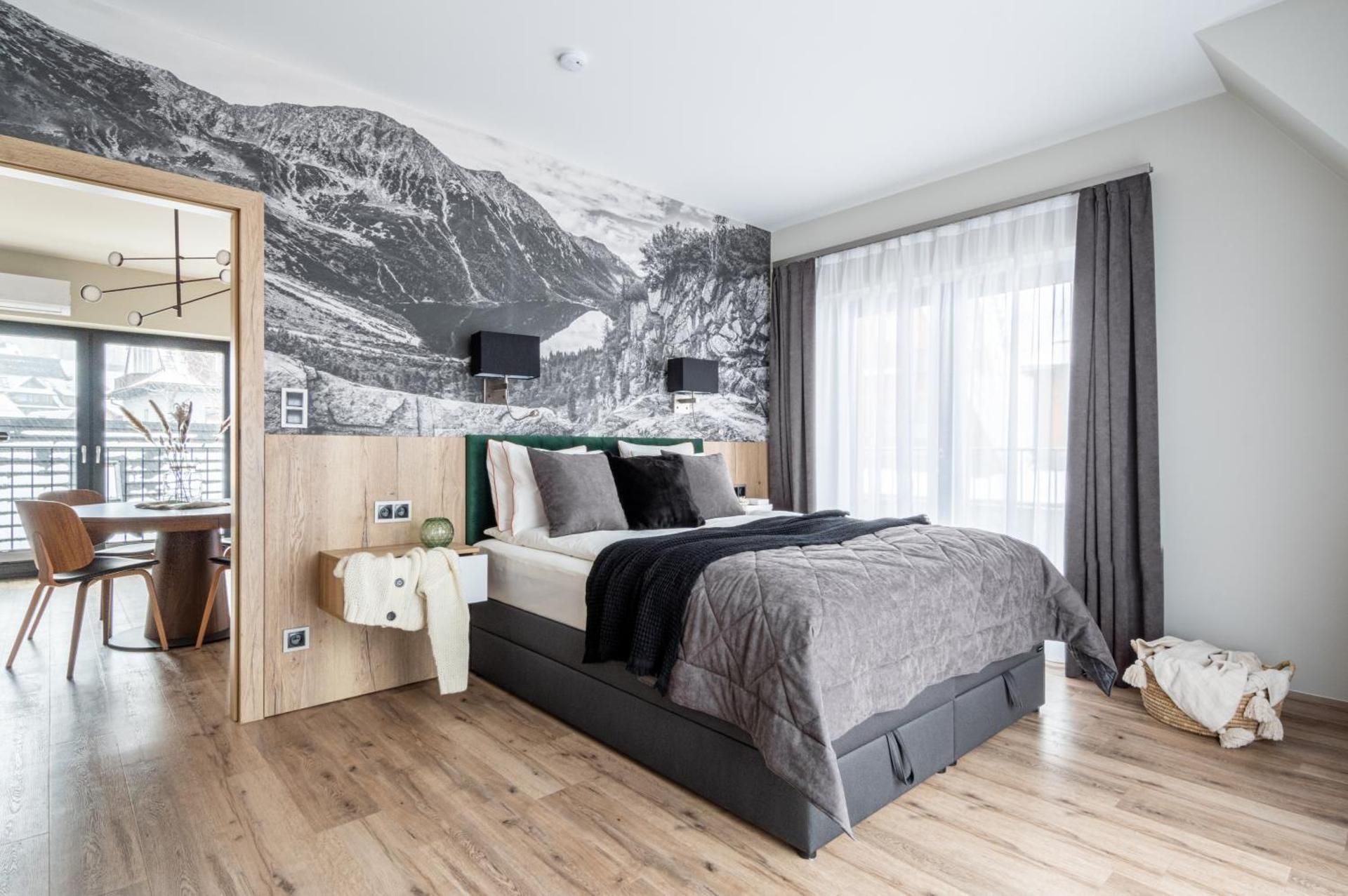 One-Bedroom Apartment