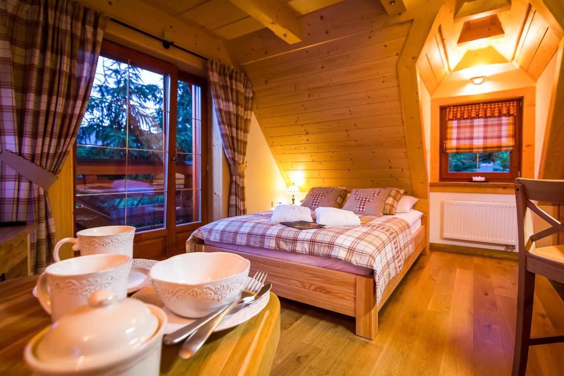 One-Bedroom Apartment (2 Adults)