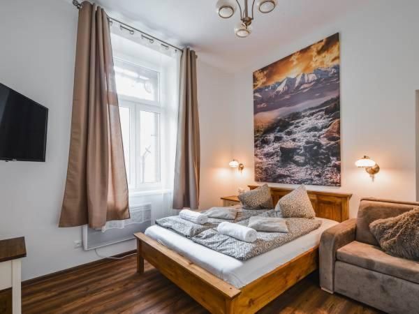 Studio Apartment