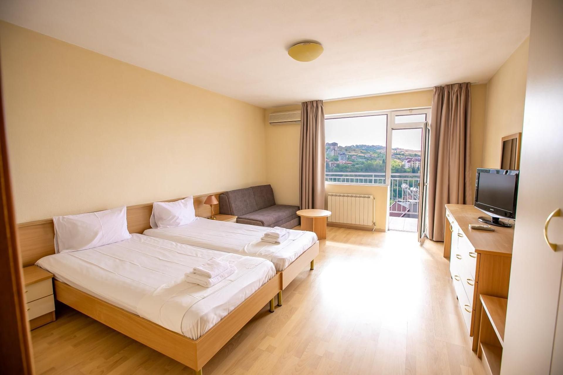 Quadruple Room with Balcony