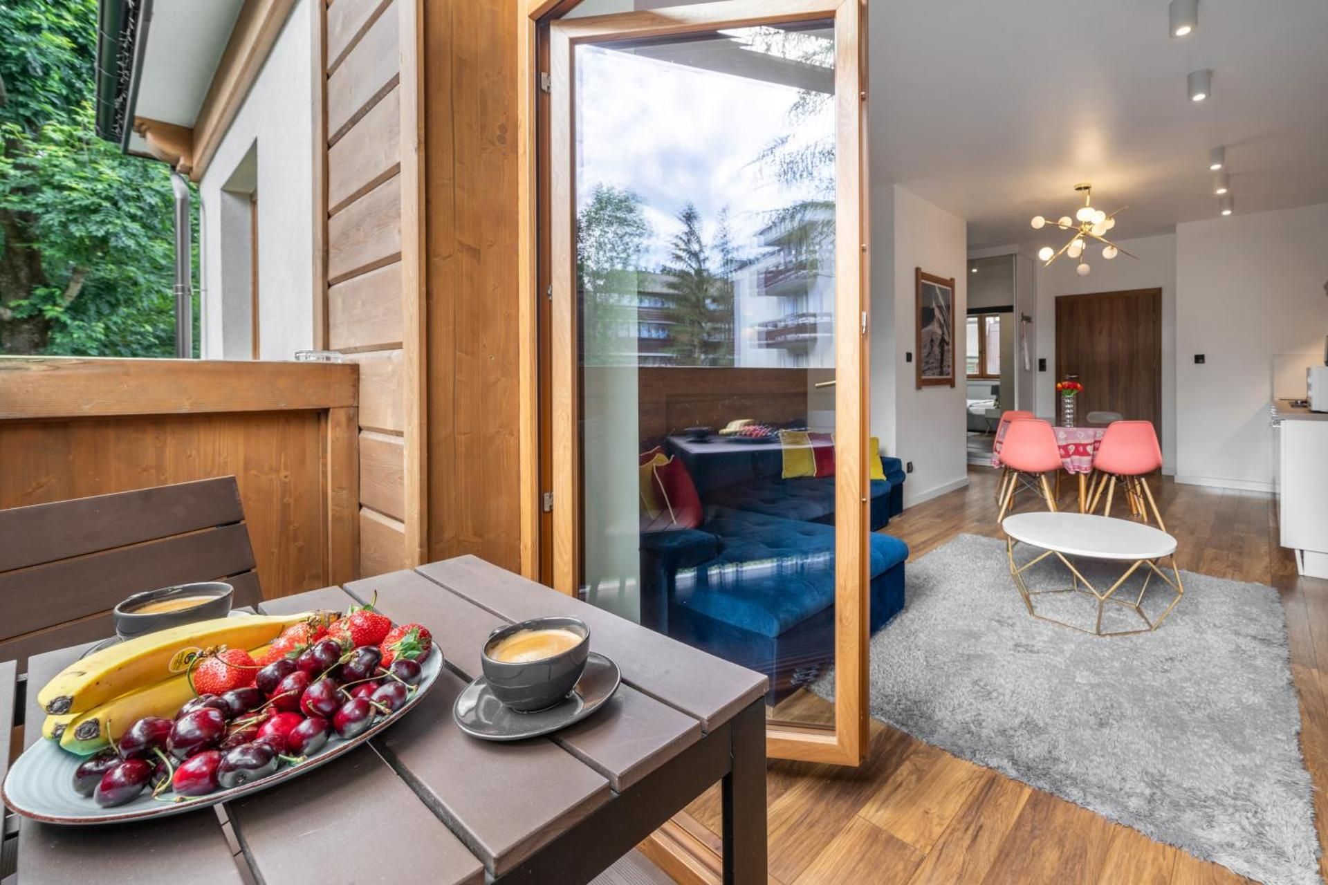Apartment with Terrace