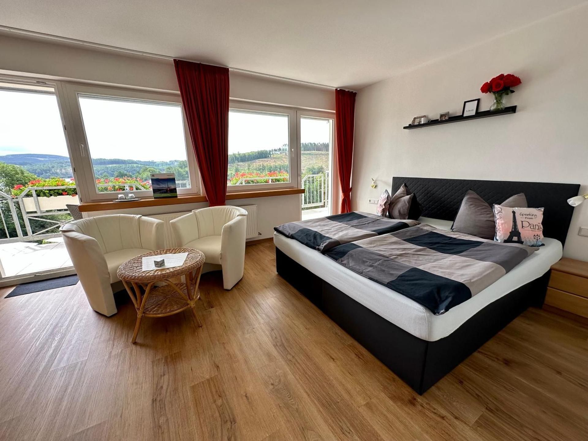 Double Room with Lake View