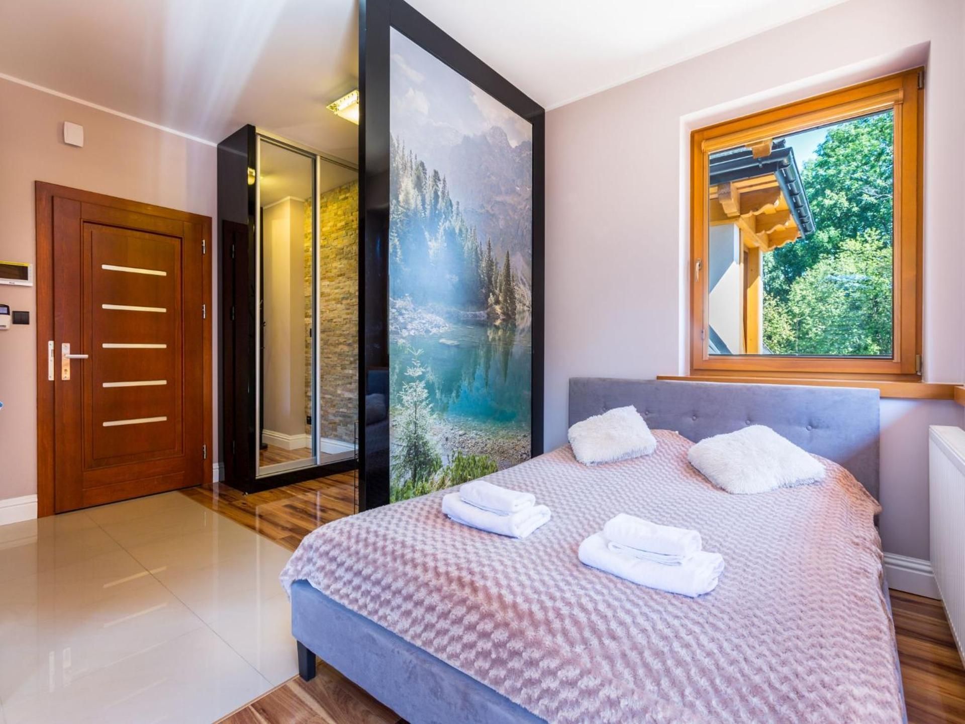 Deluxe Studio Apartment with Balcony 12D