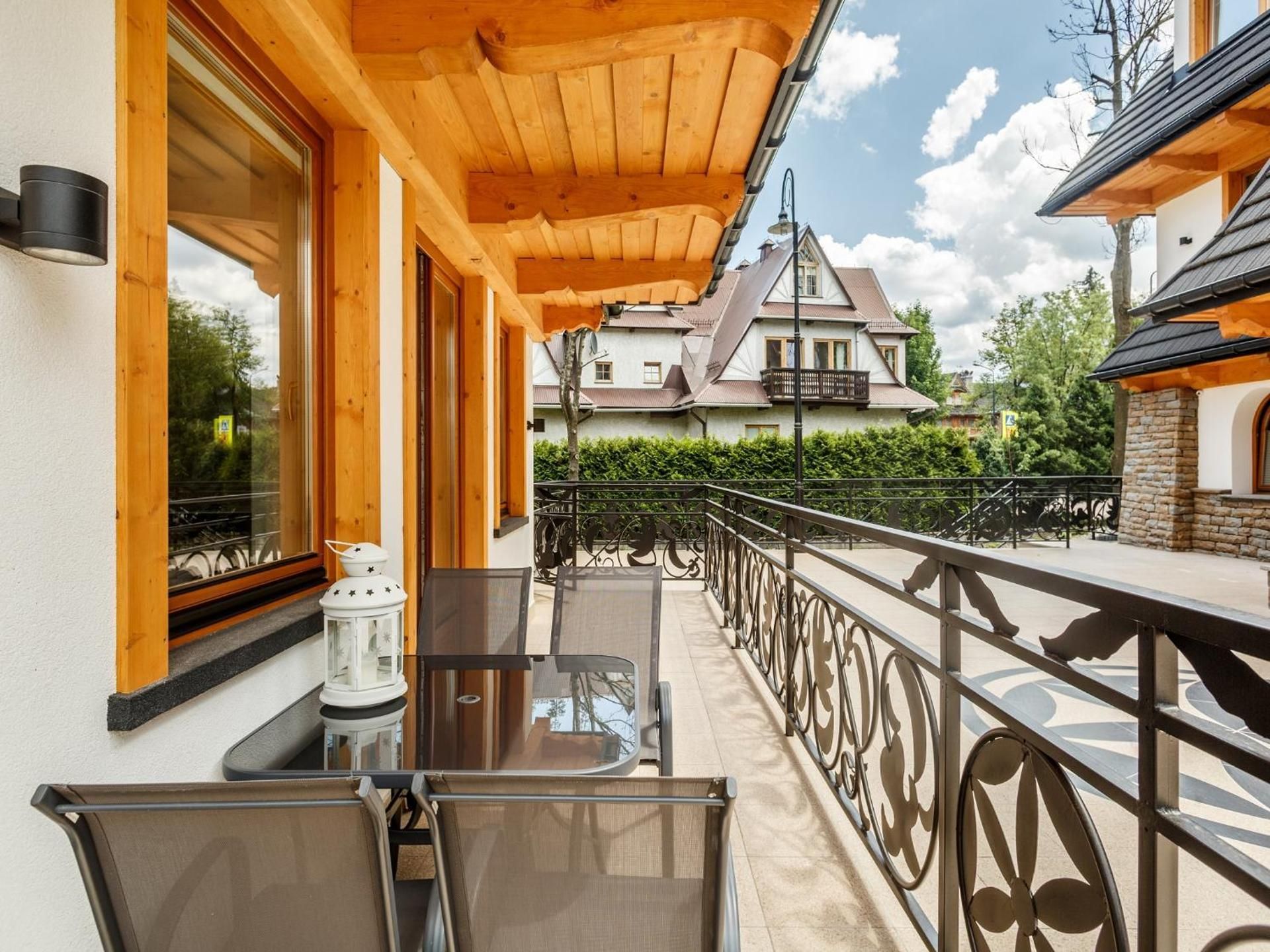 Superior Apartment with Terrace 7B