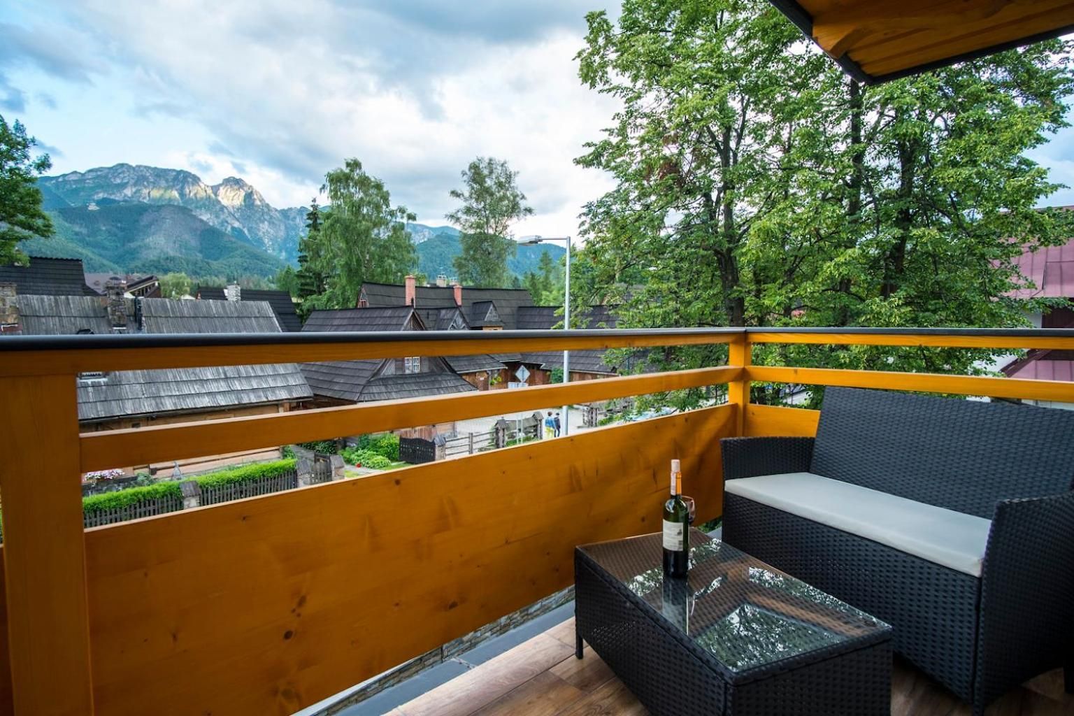 Studio with Mountain View