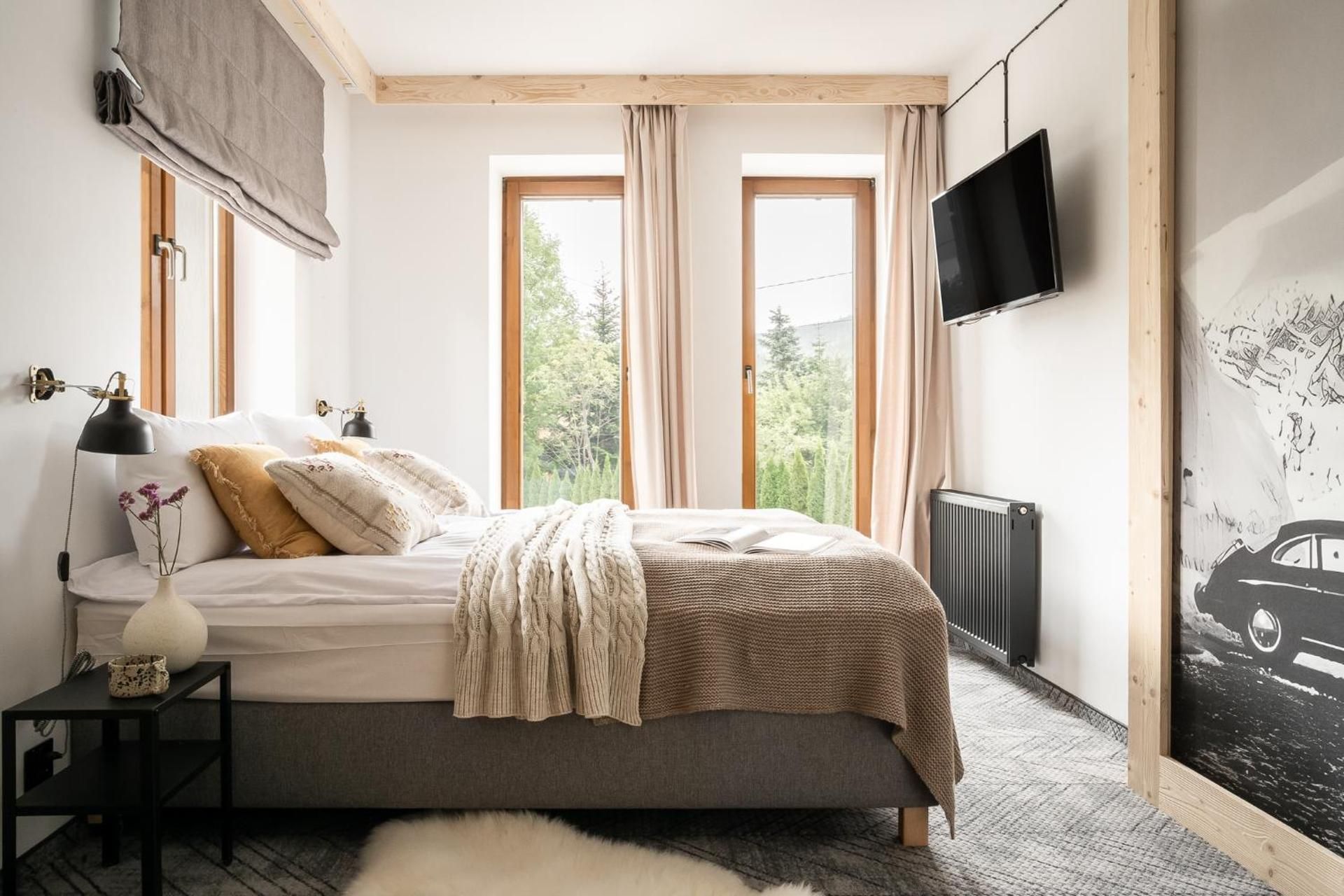 Deluxe Family Room