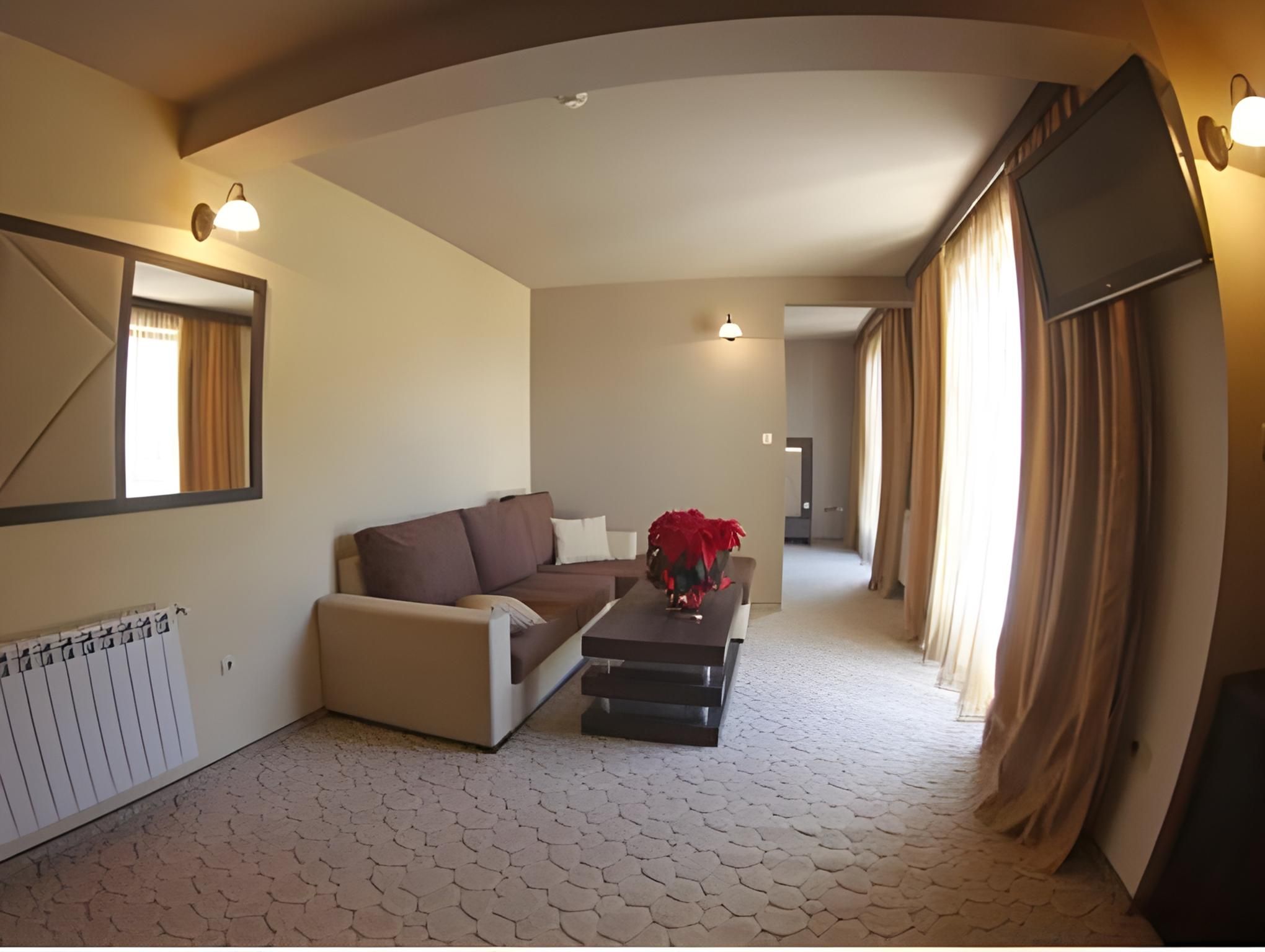 Large Suite