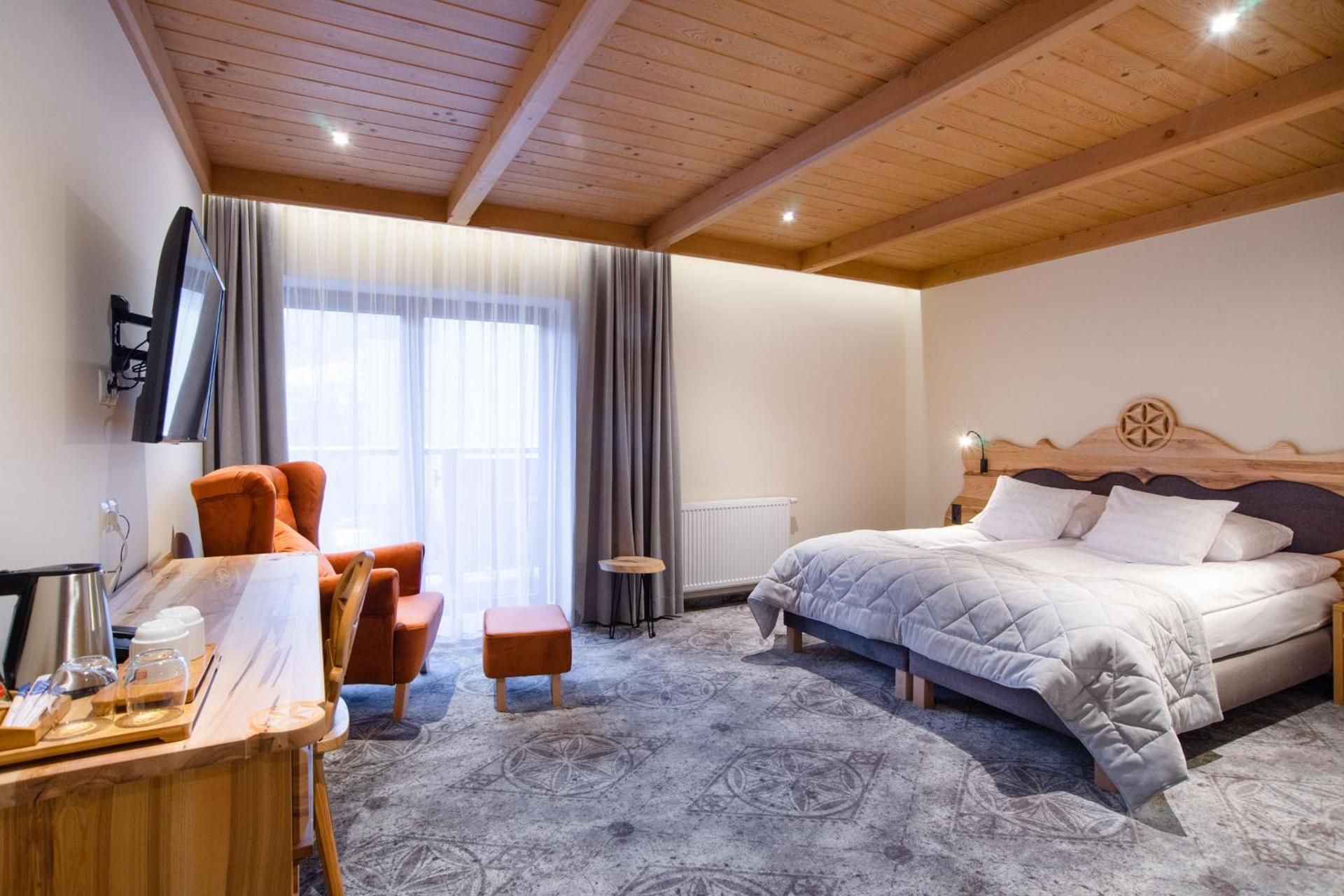 Double or Twin Room with Balcony