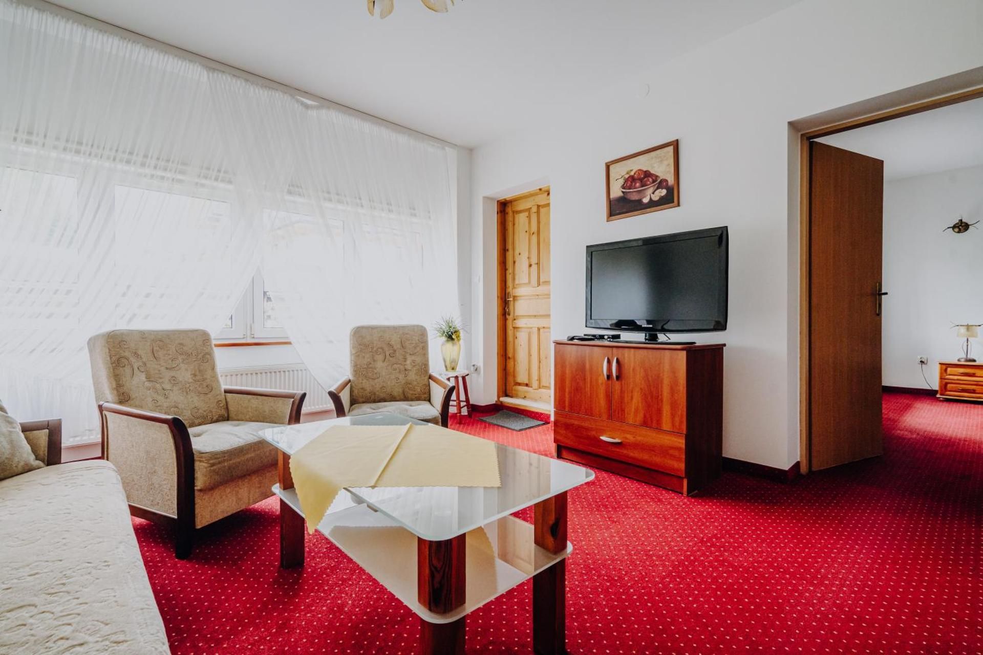 Suite with Mountain View