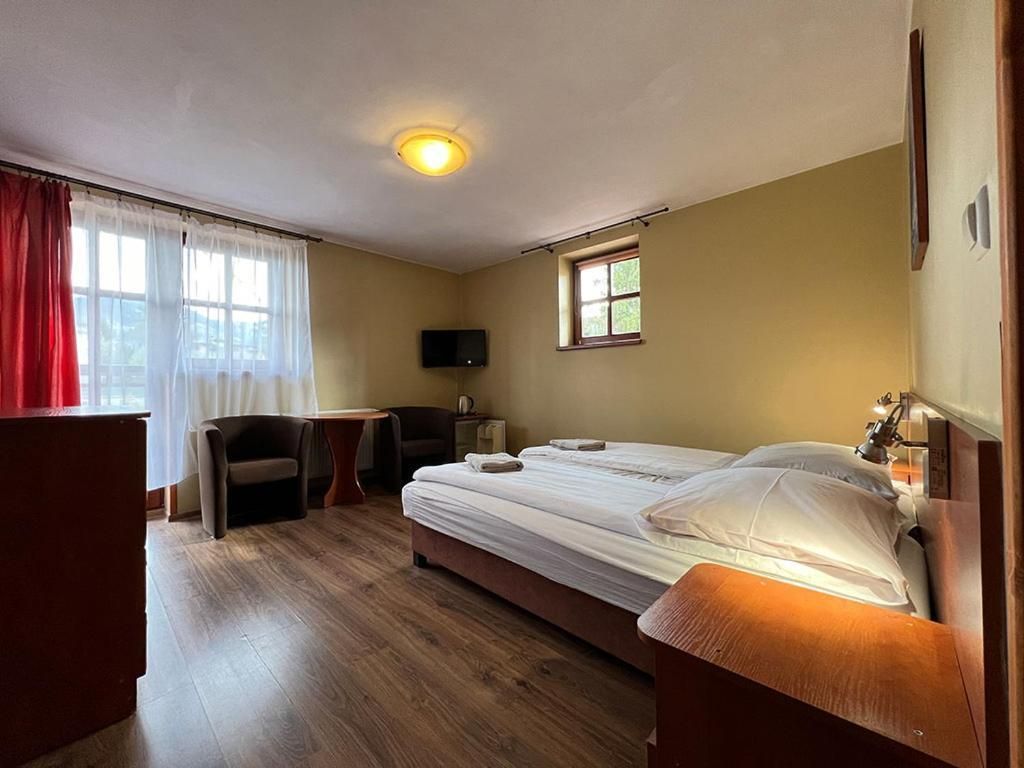 Double Room with Mountain View