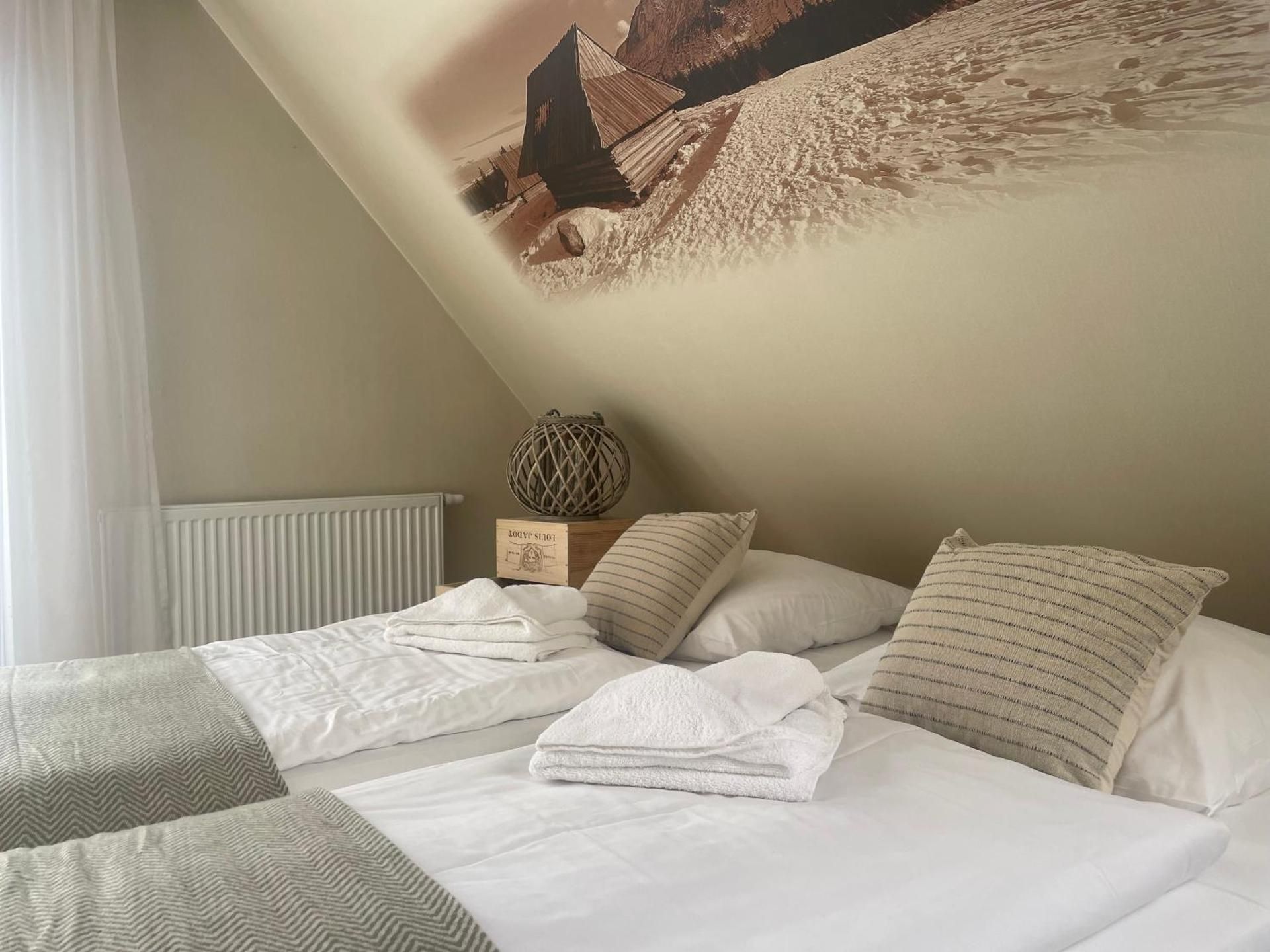 Triple Room with Mountain View