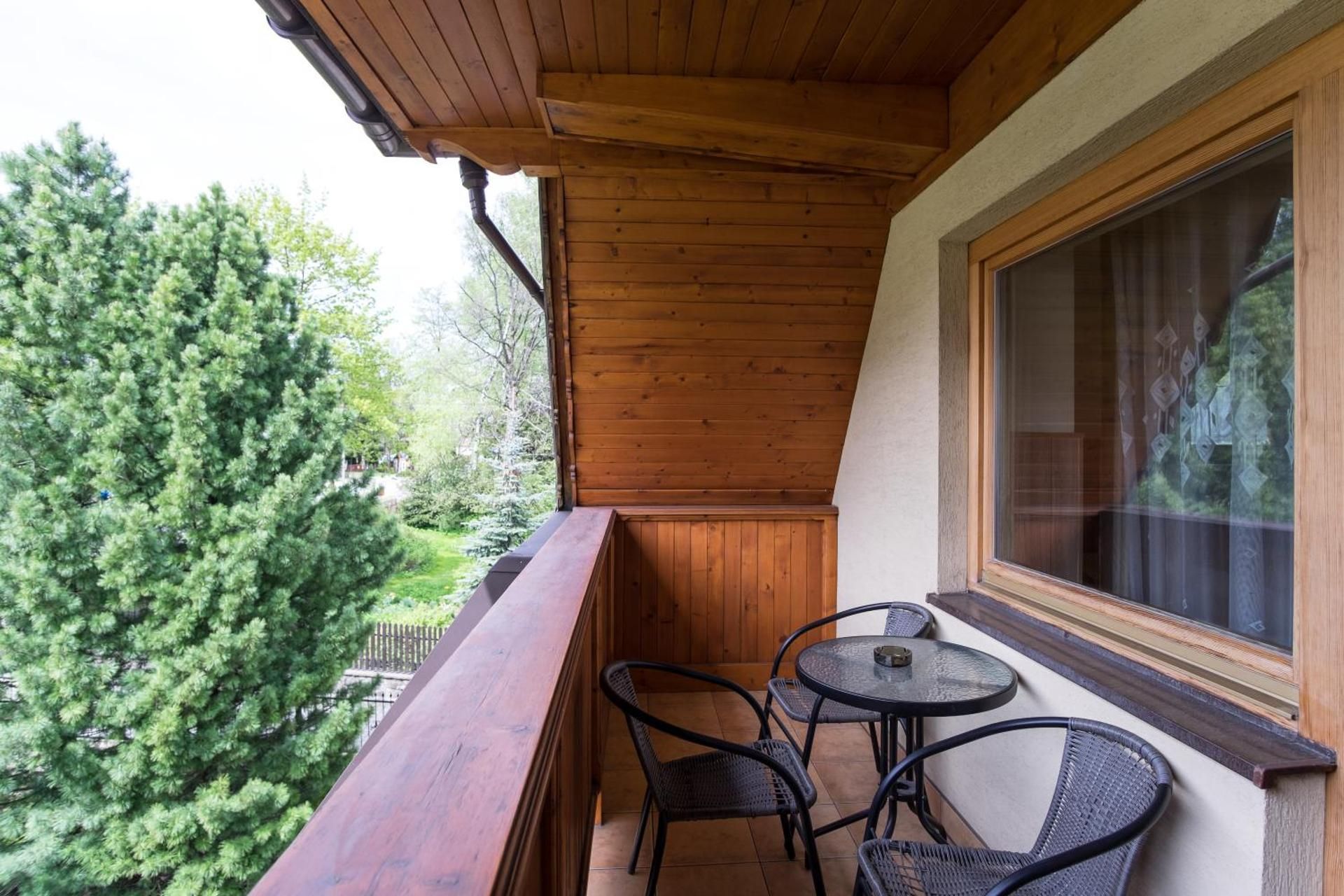 Triple Room with Mountain View