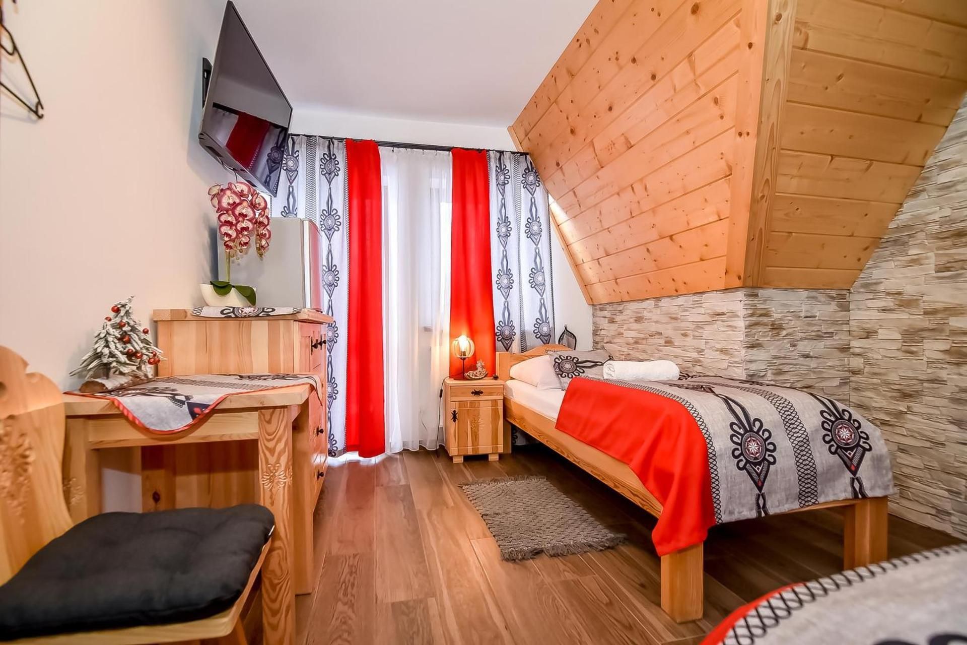 Double Room with Mountain View