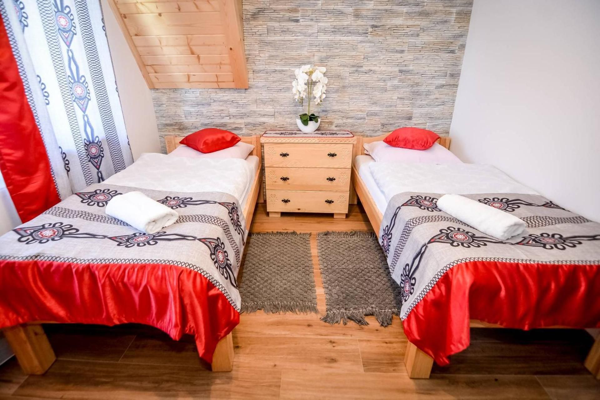 Twin Room with Private Bathroom
