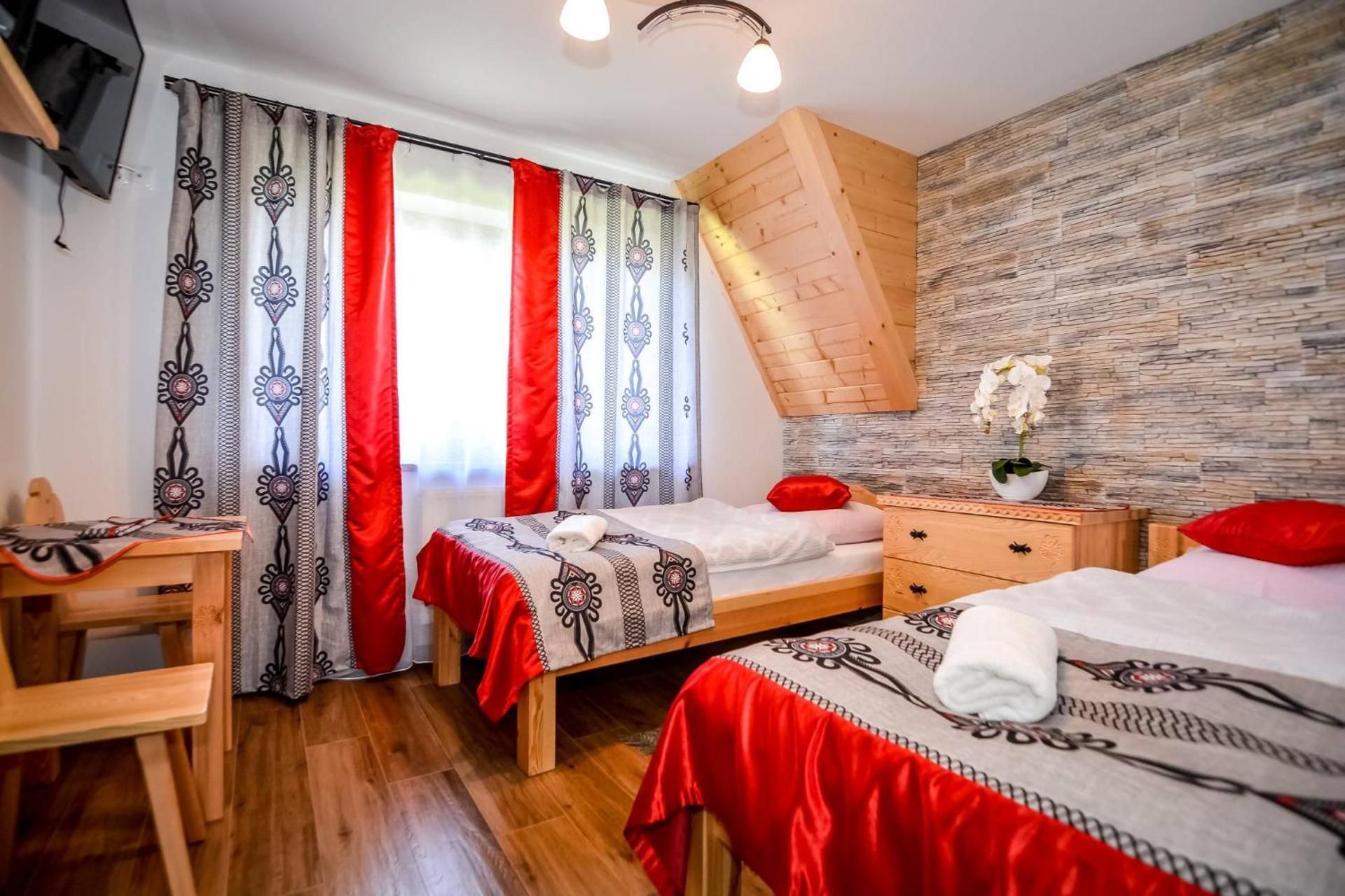 Twin Room with Private Bathroom
