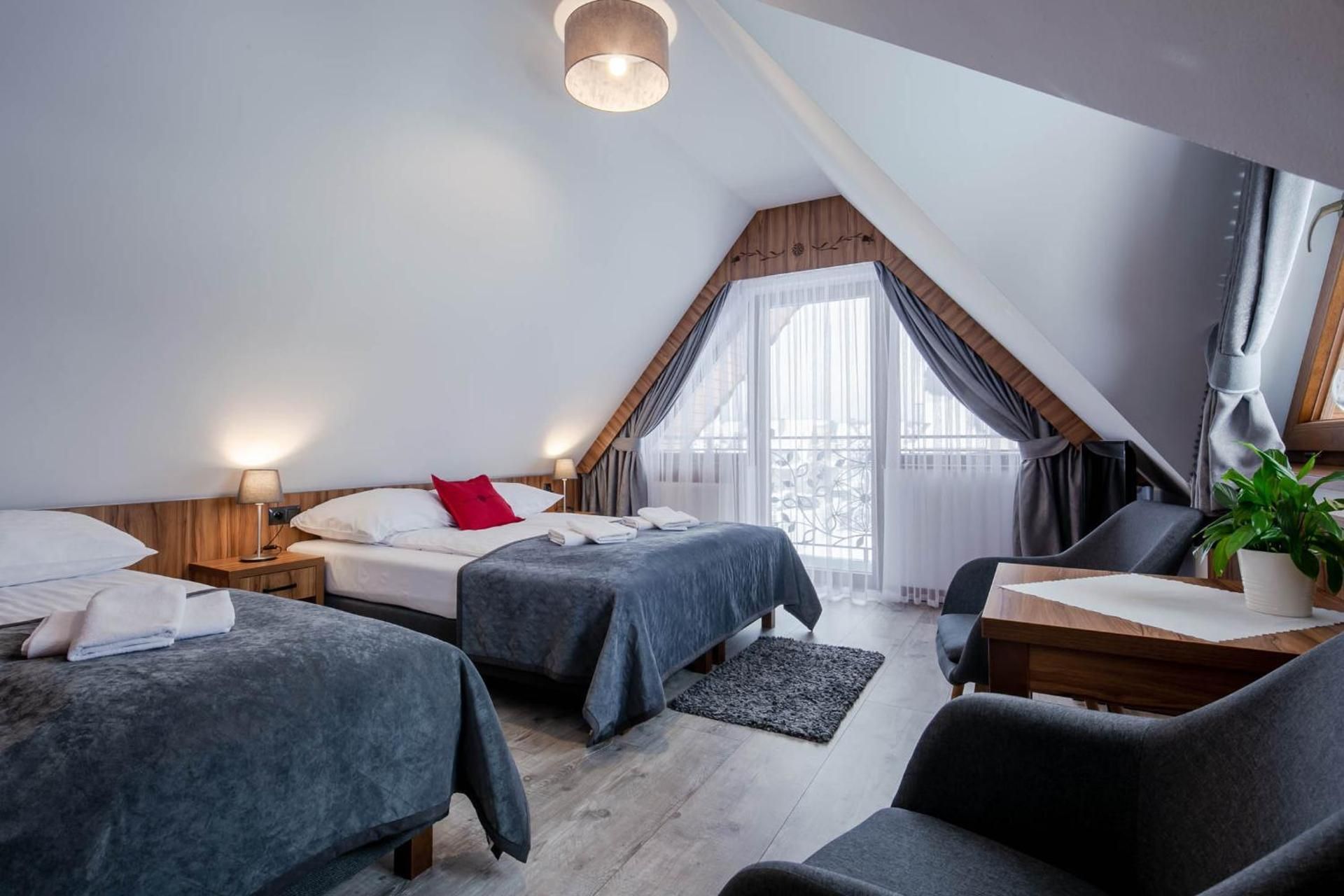 Two-Bedroom Apartment with Mountain View