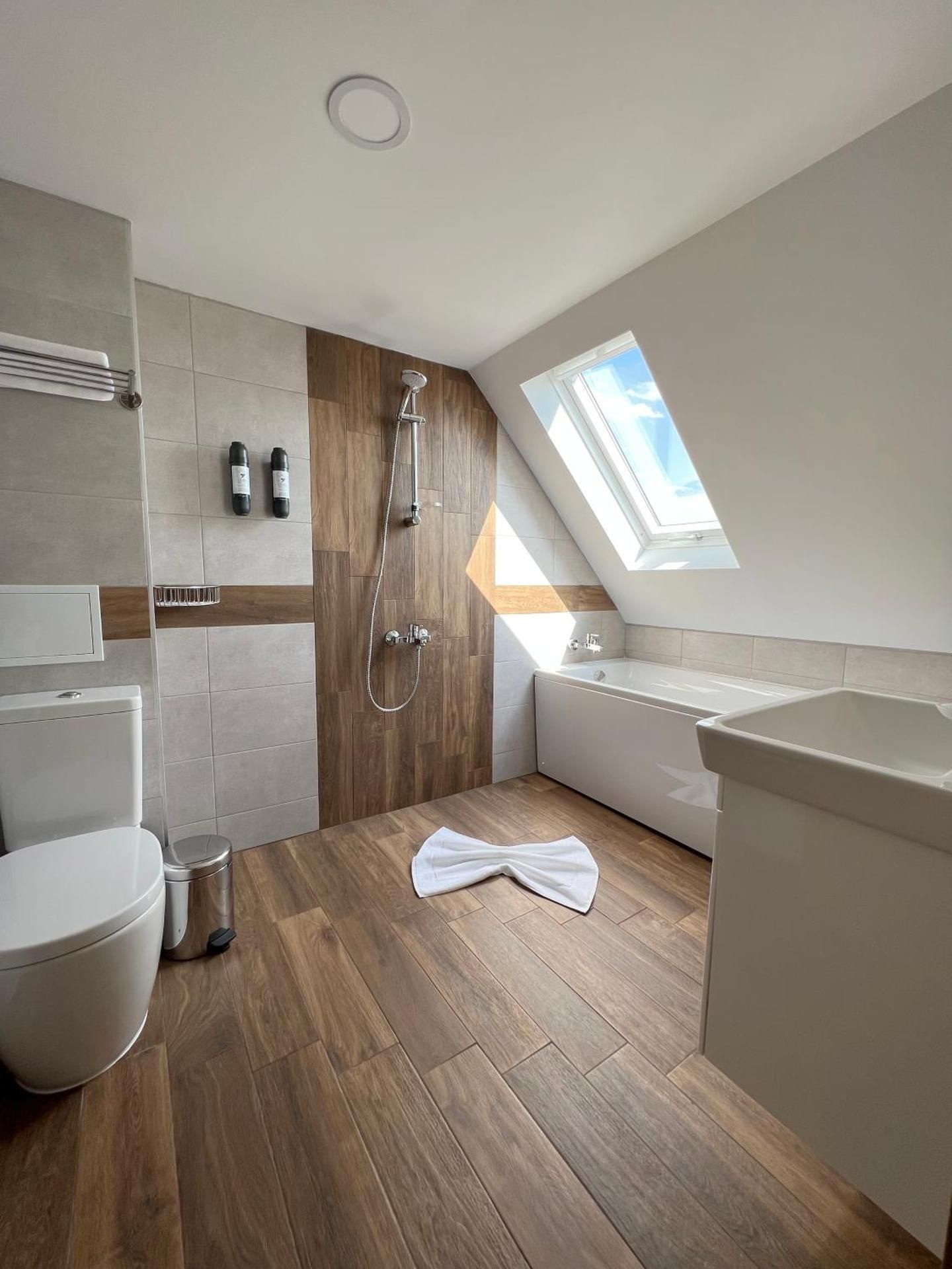 Deluxe Double Room with Bath