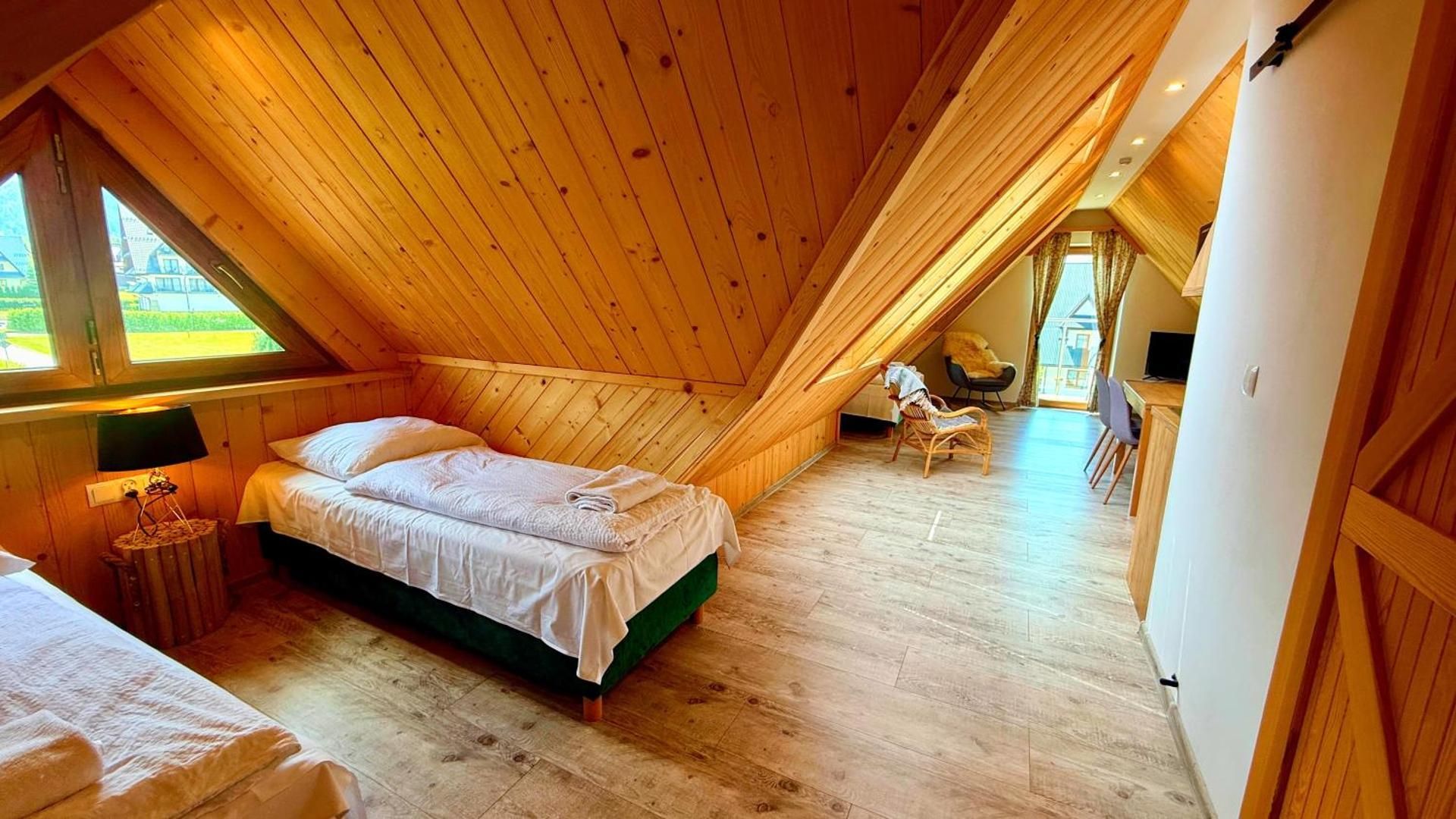 Junior Suite with Mountain View