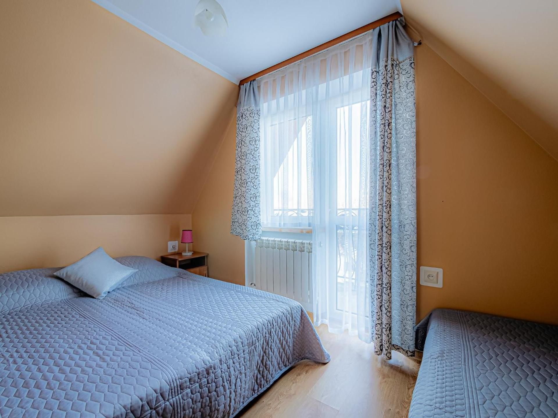 Comfort Triple Room
