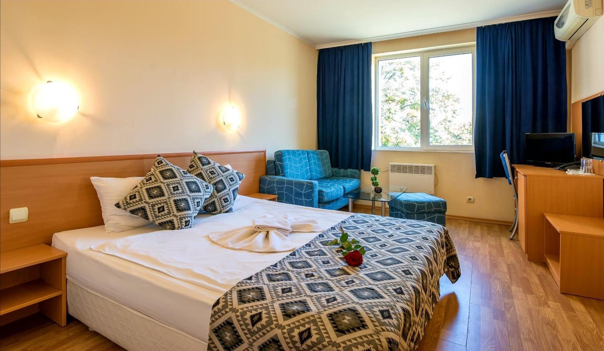 Deluxe Double Room (2 Adults)