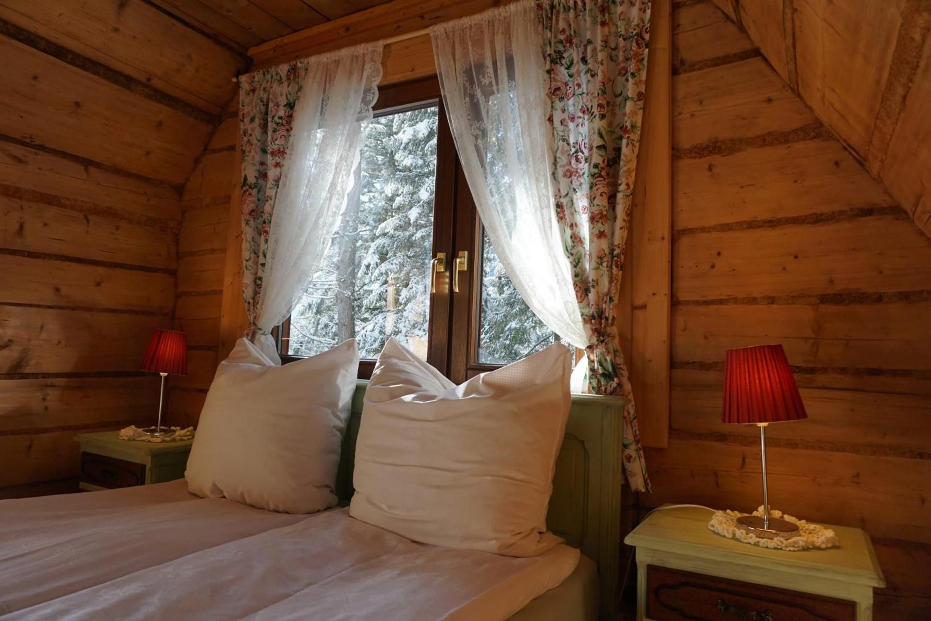 Double Room with Shared Bathroom