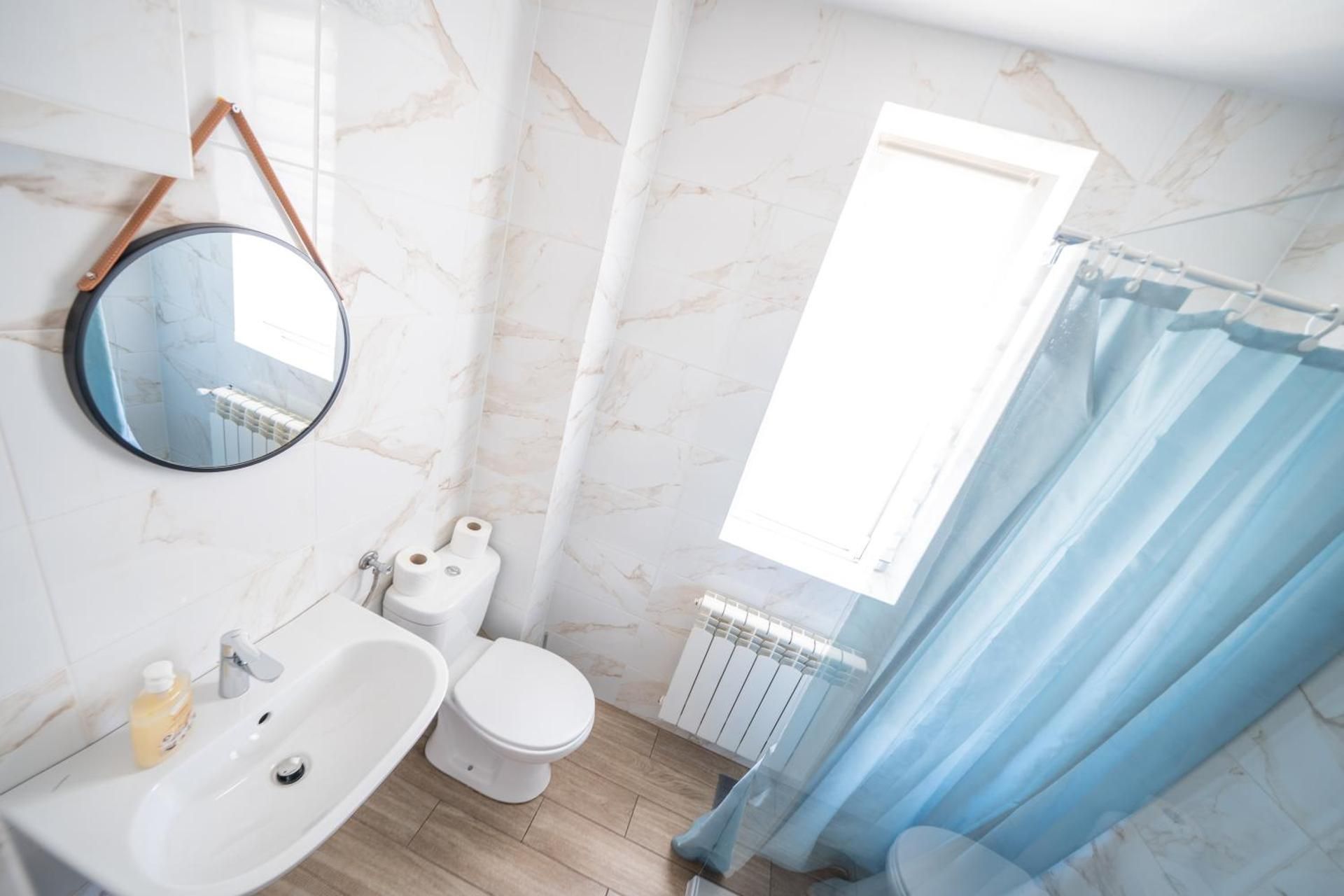 Comfort Triple Room with Shower