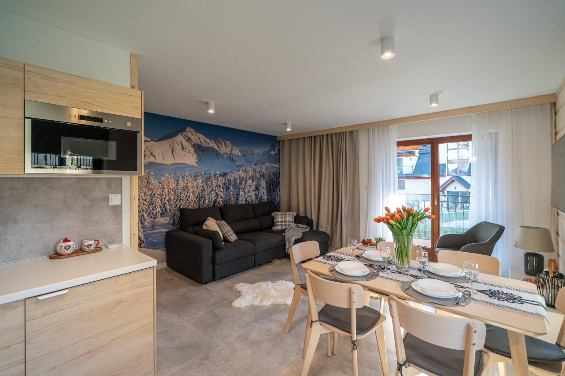 One-Bedroom Apartment