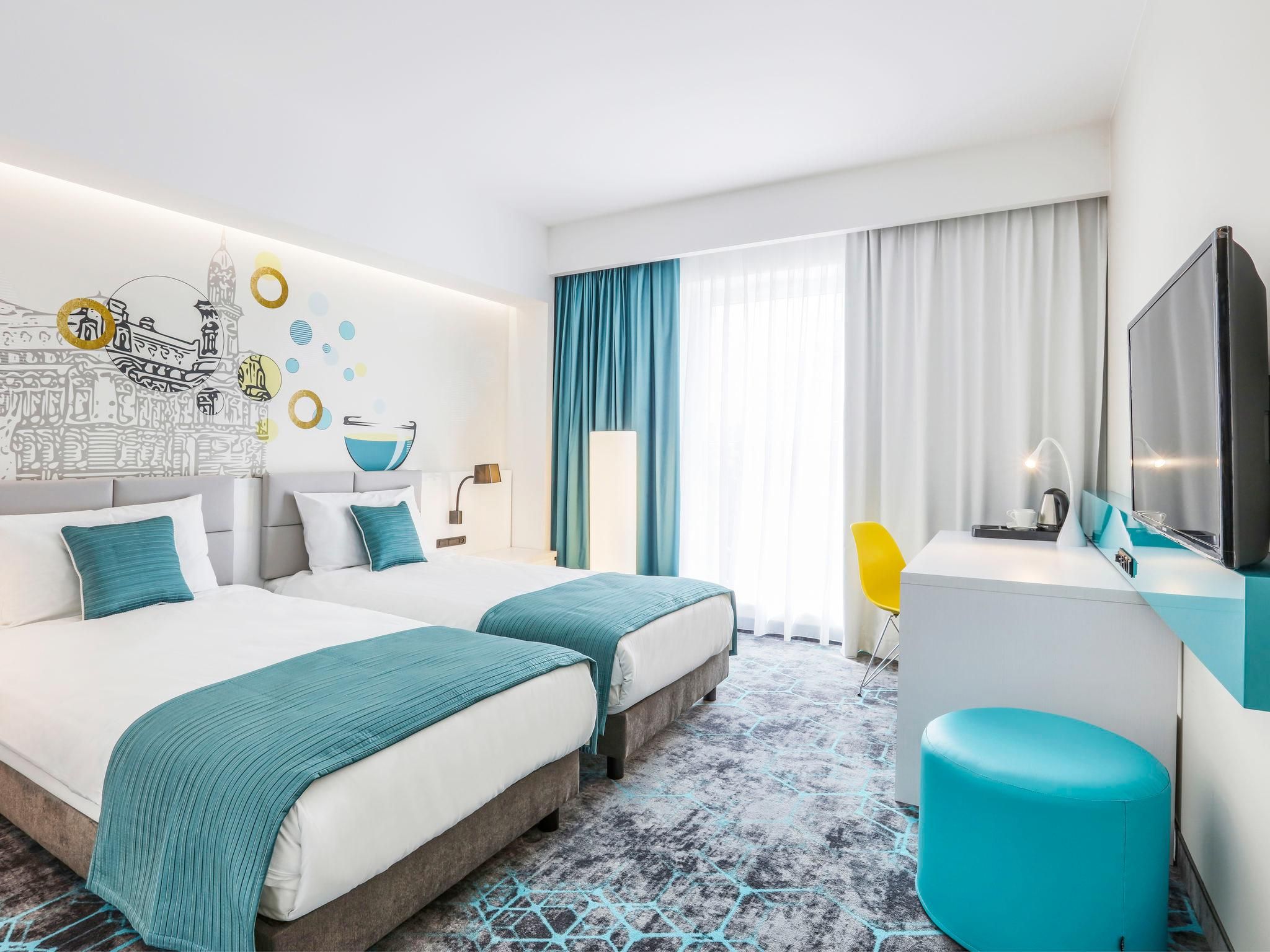Standard Room with 2 Single Beds