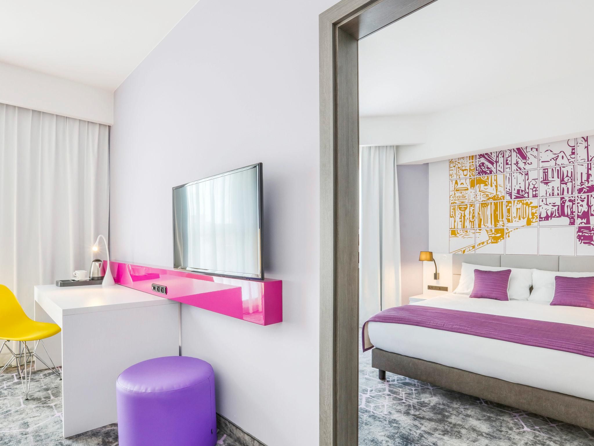 Family Room - With 1 Double Bed And 2 Single Beds Or 4 Single Beds