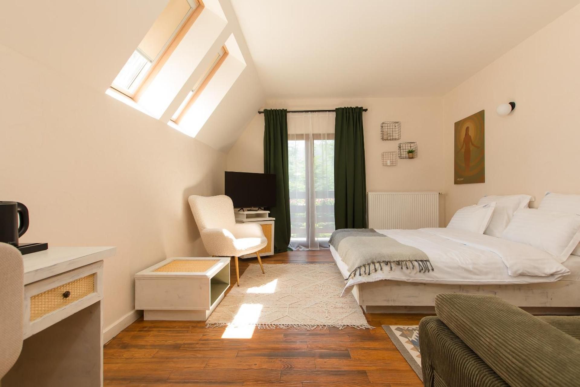 Triple Room with Balcony