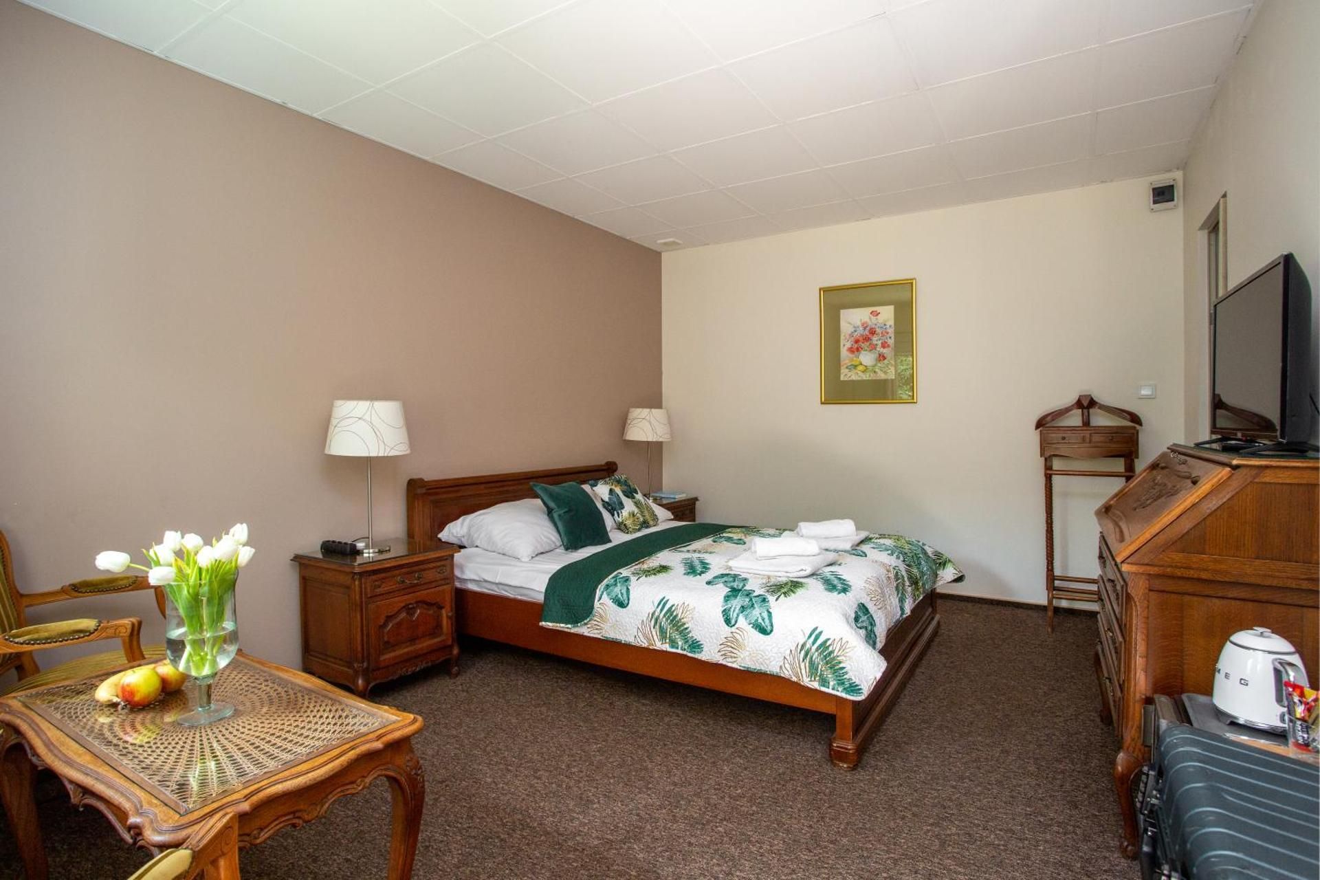 King Room with Garden View