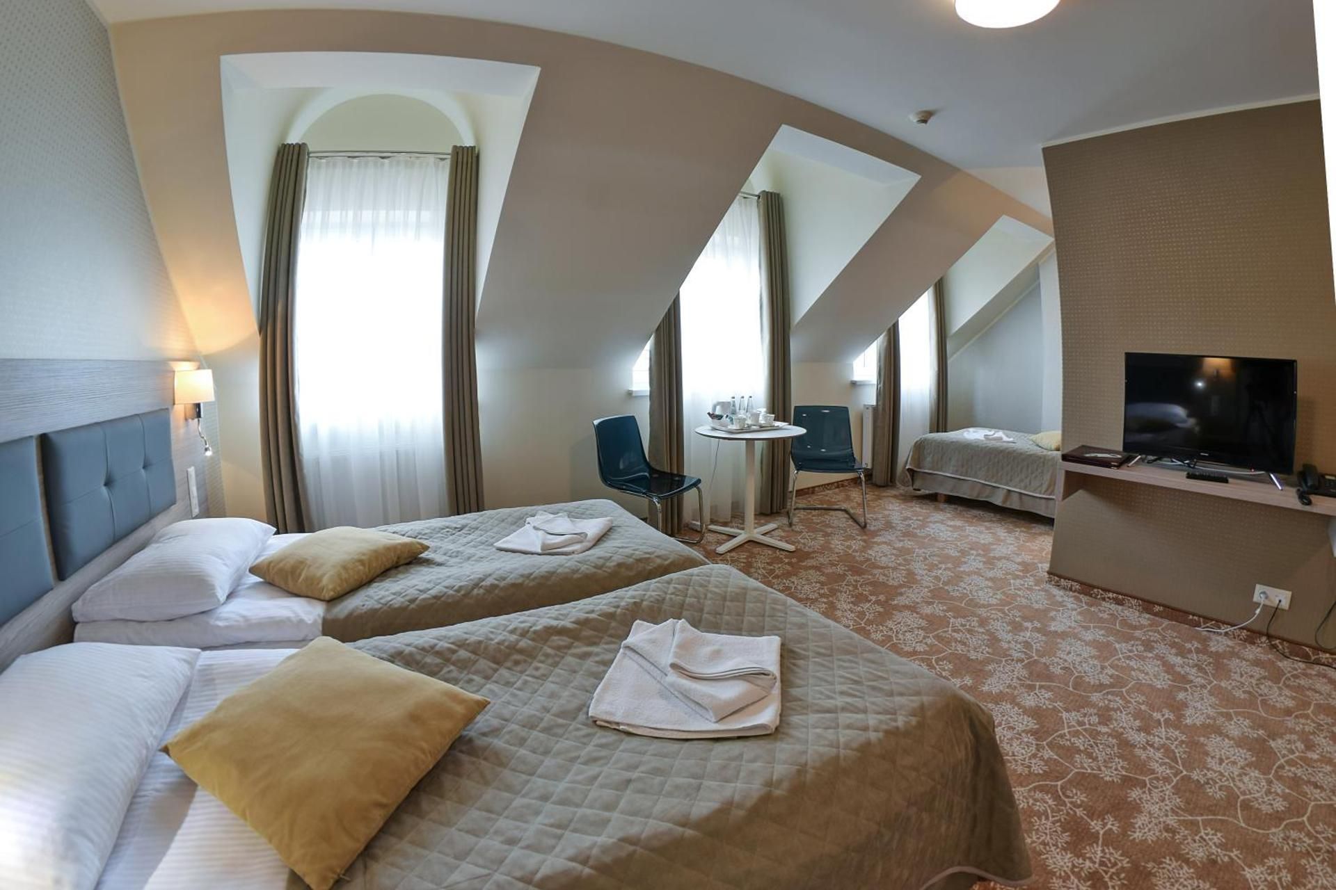 Deluxe Triple Room