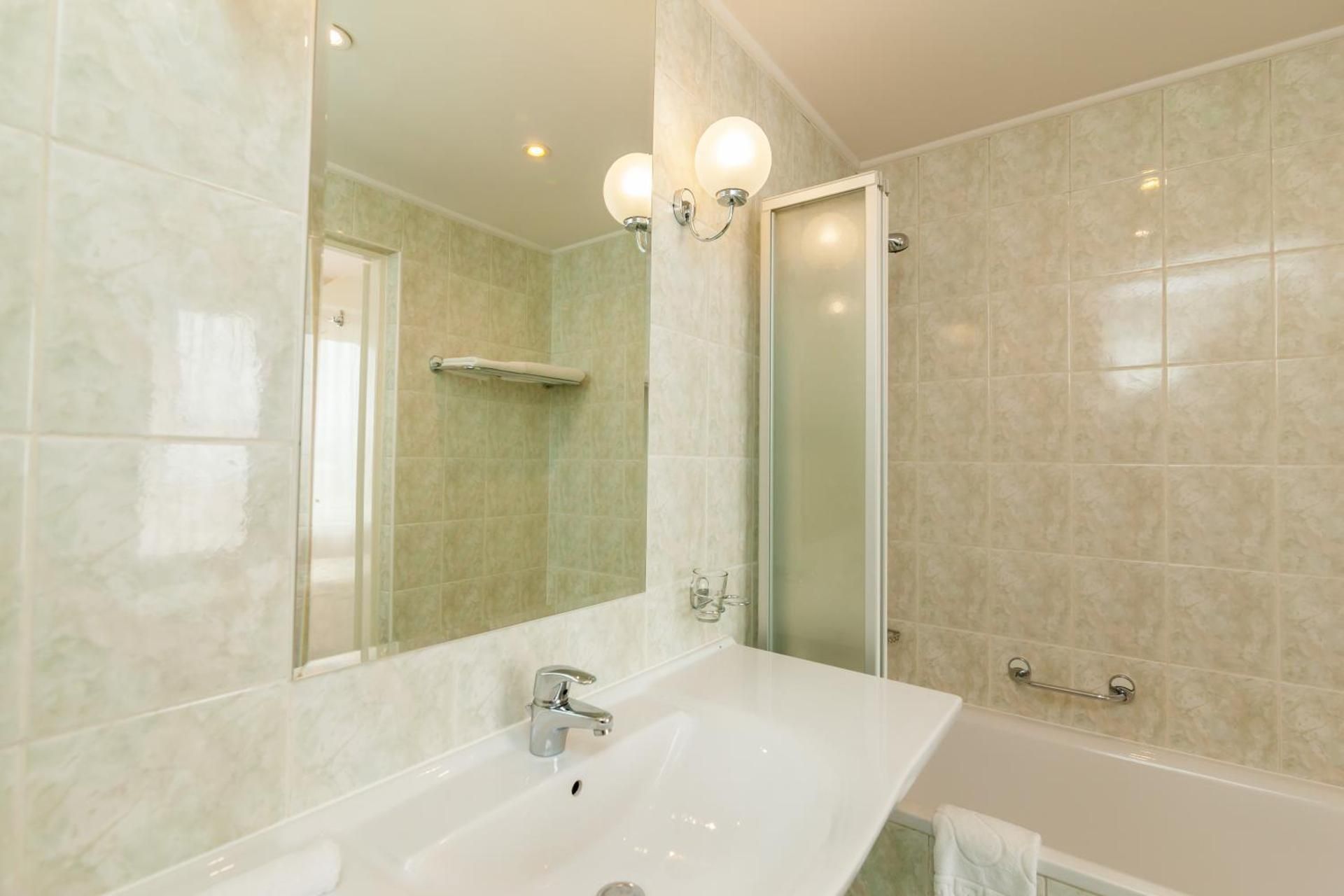 Economy Single Room