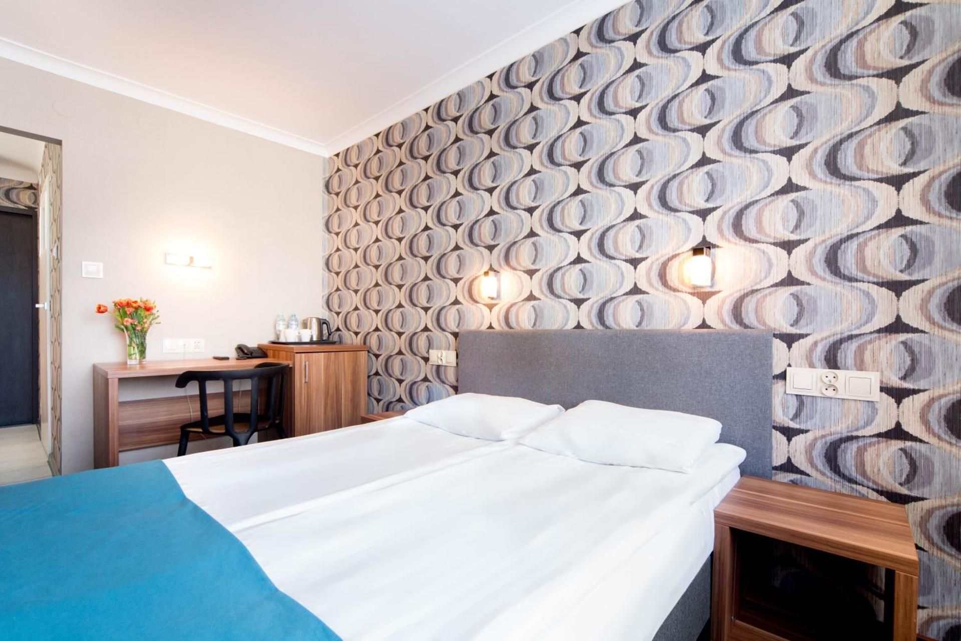 Standard King Room