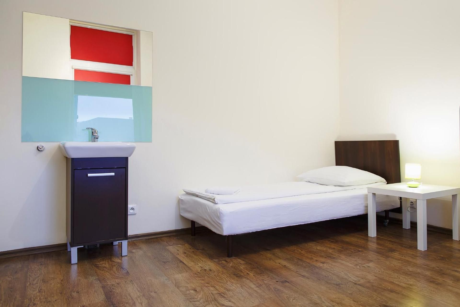 Single Room with Shared Bathroom