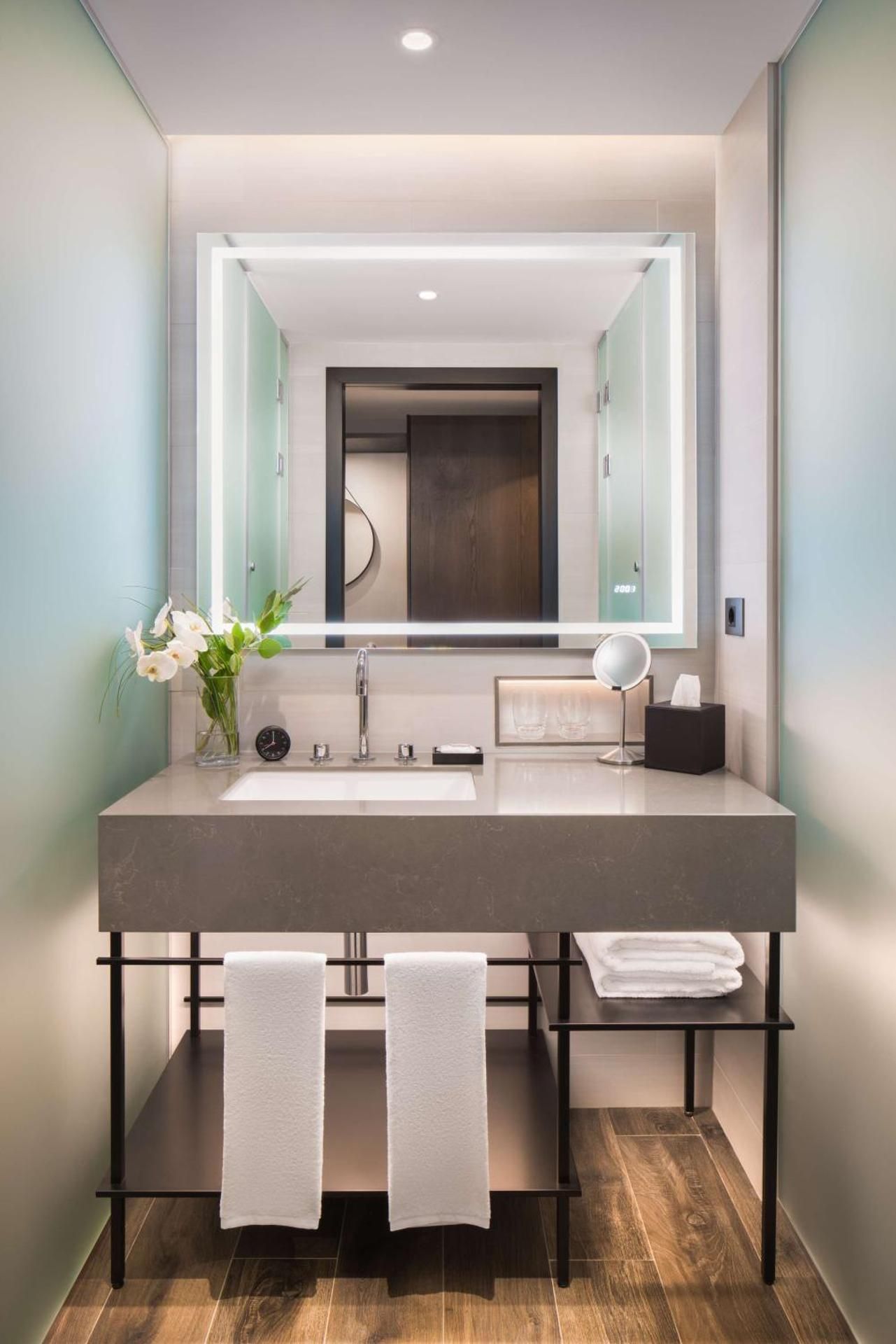 Regency Suite Vasil Levski Square View