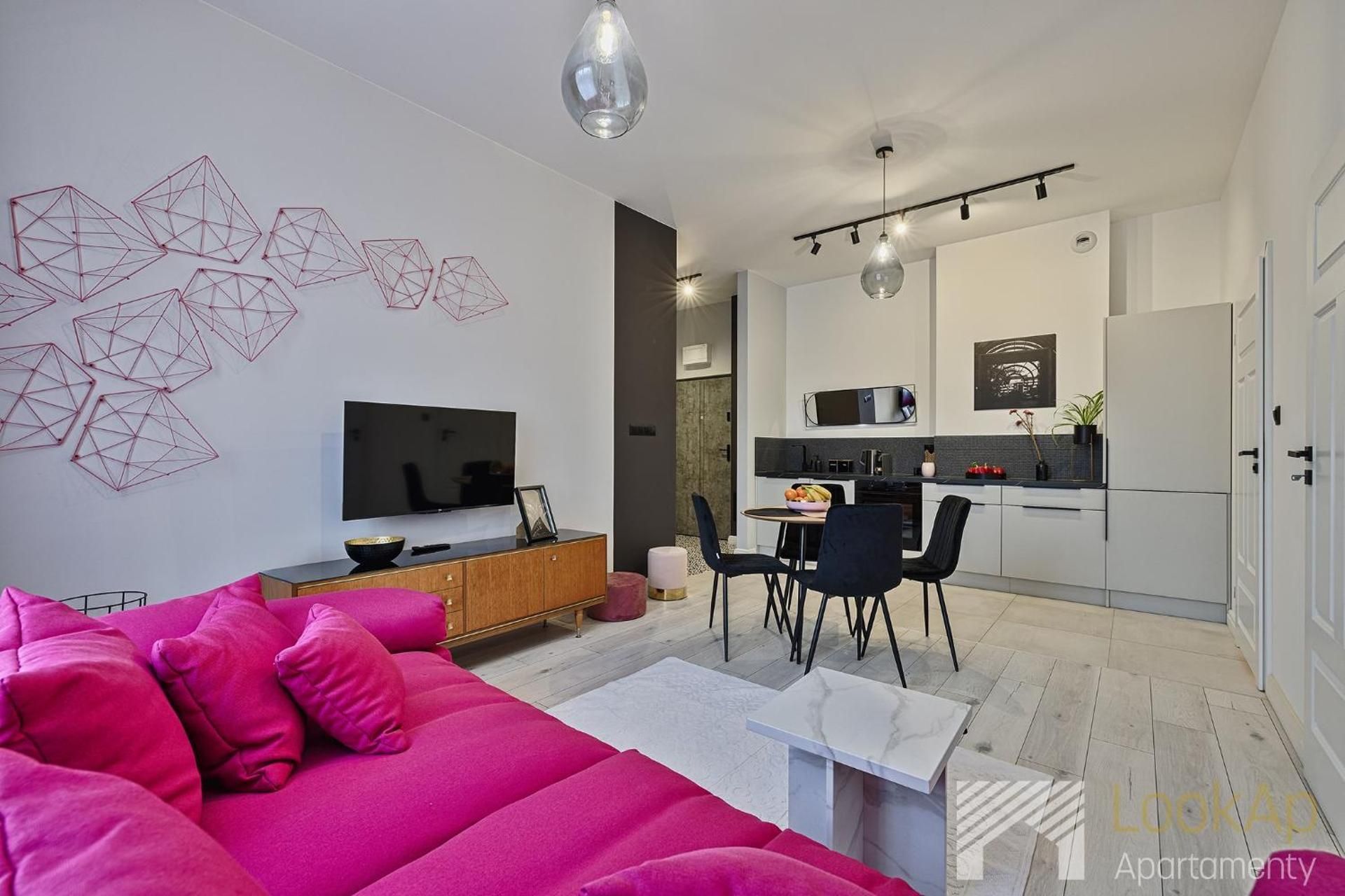 One-Bedroom Deluxe Apartment