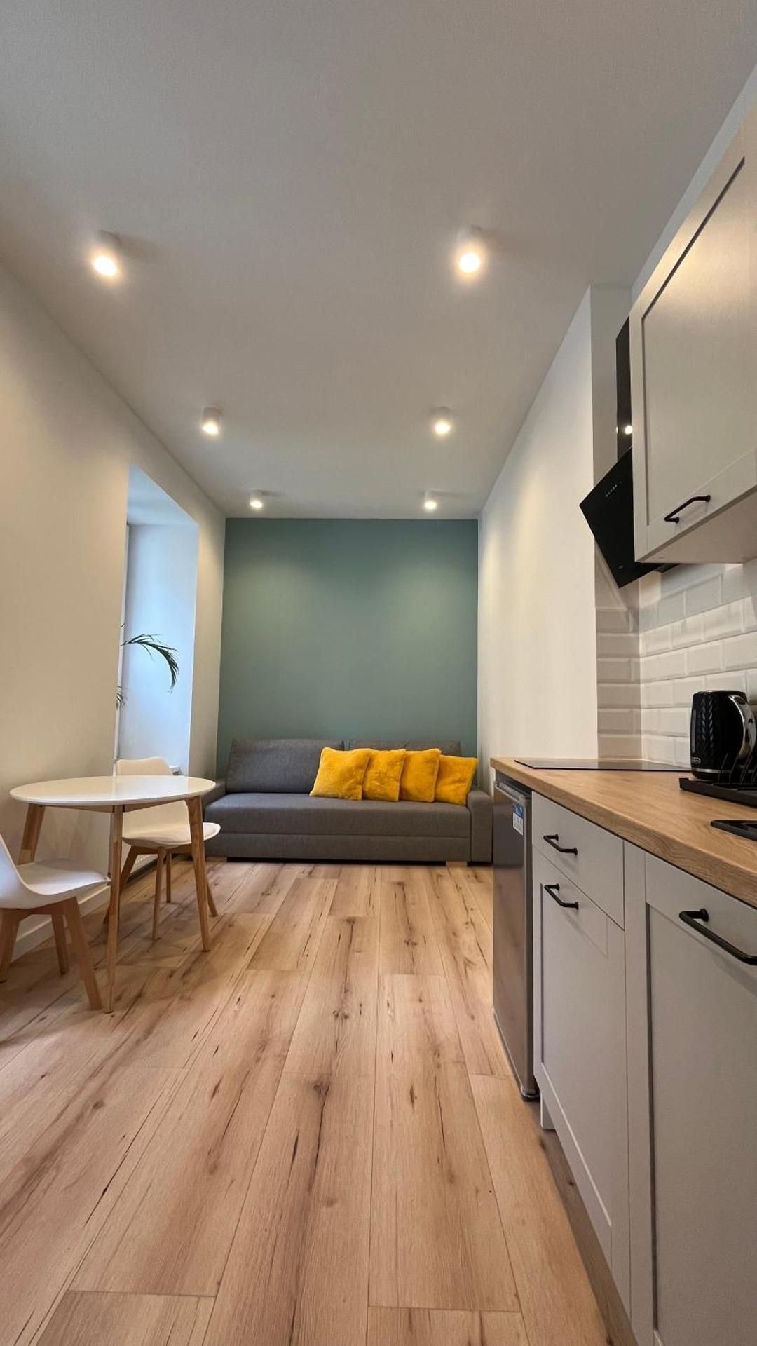 One-Bedroom Apartment