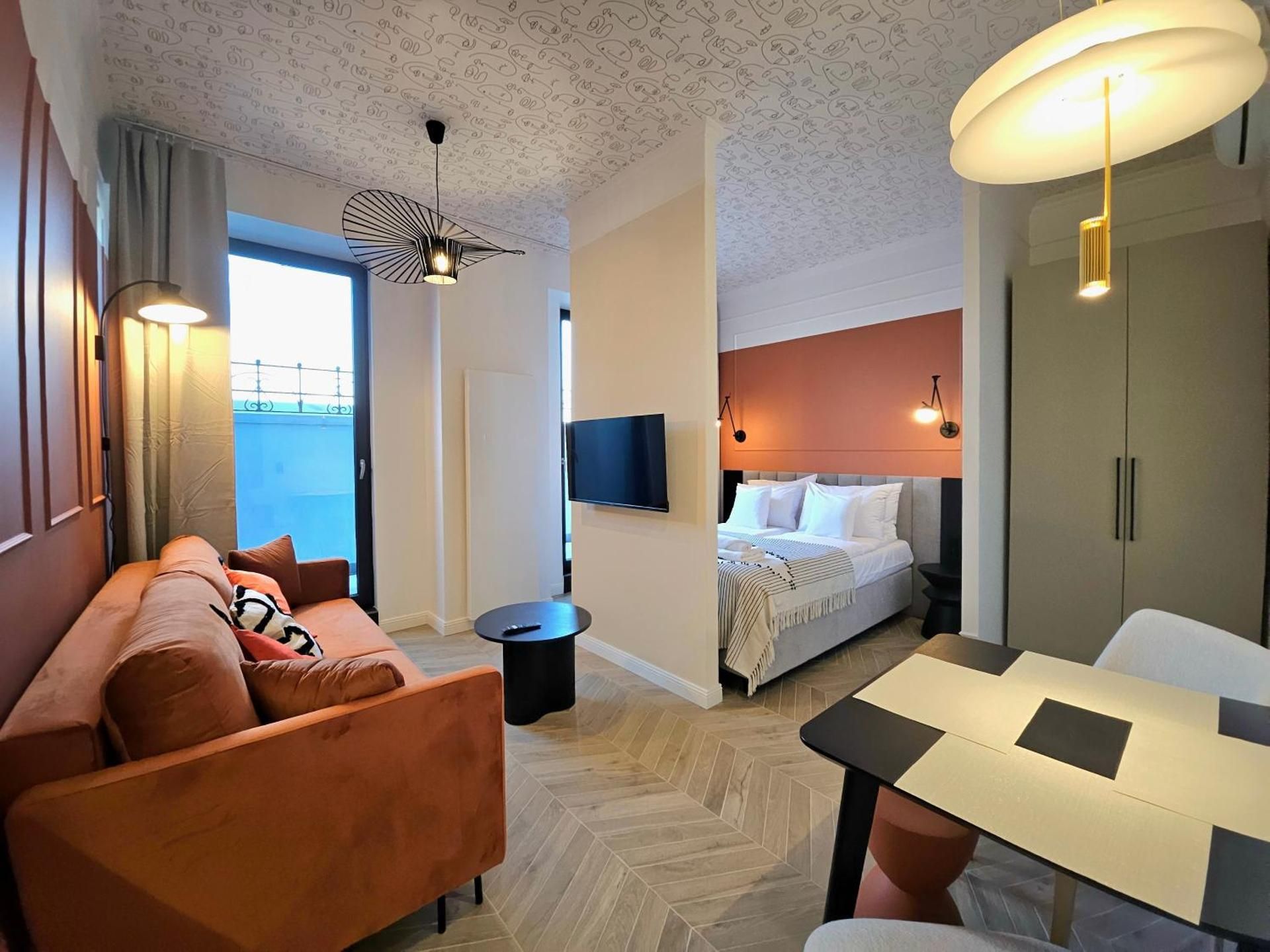 One-Bedroom Apartment with Balcony