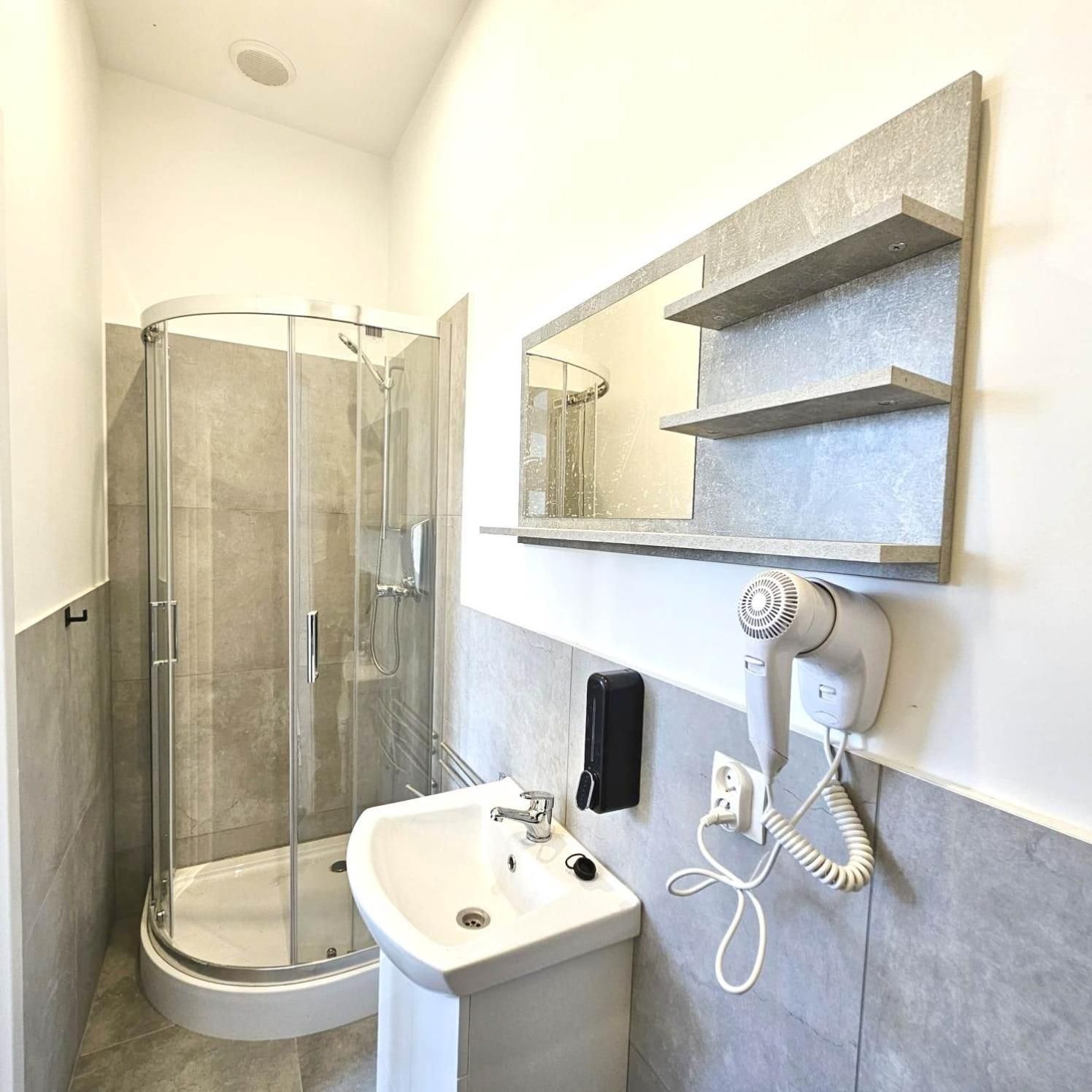 Triple Room with Private Bathroom