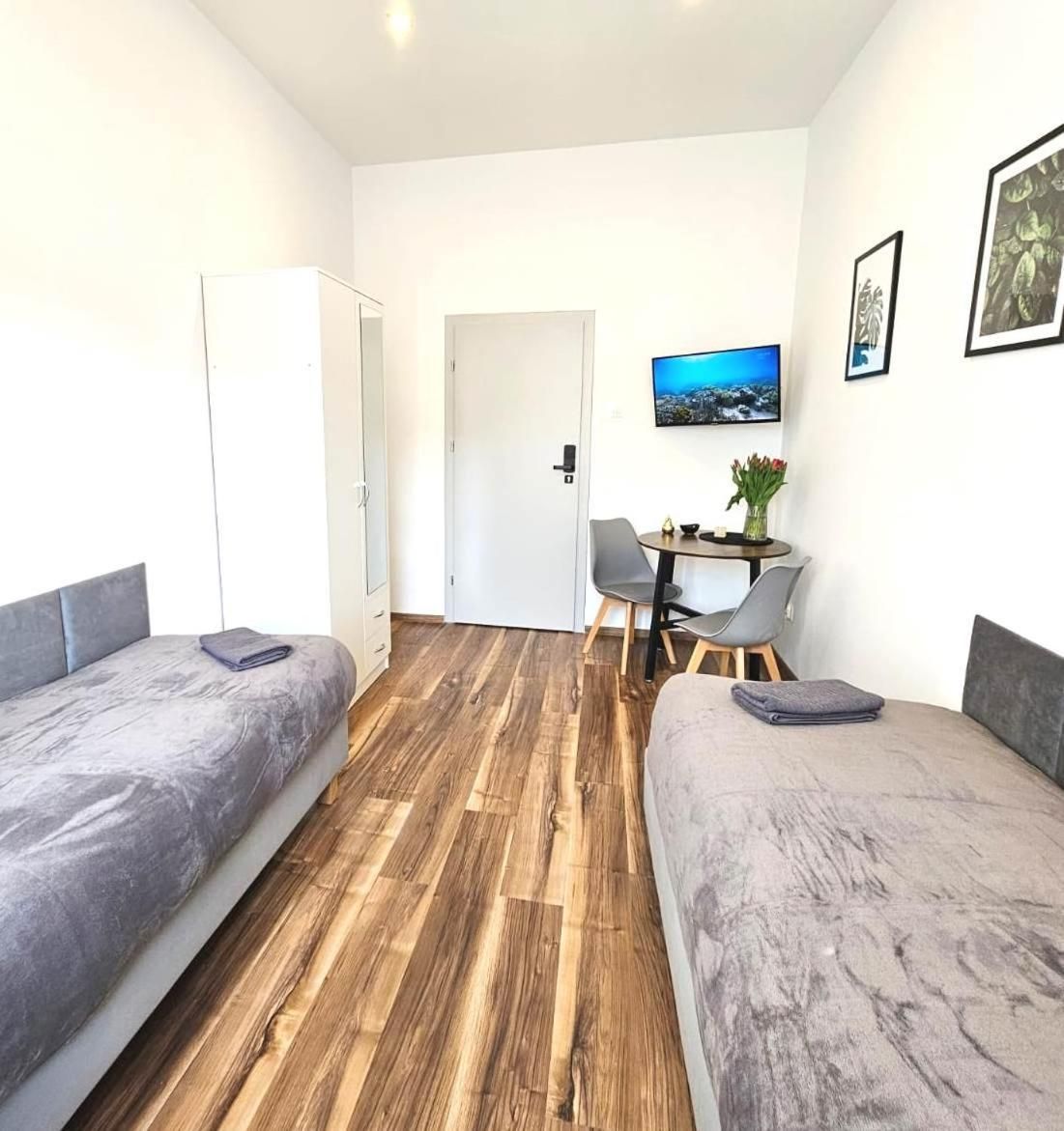 Standard Double Room with Shared Bathroom