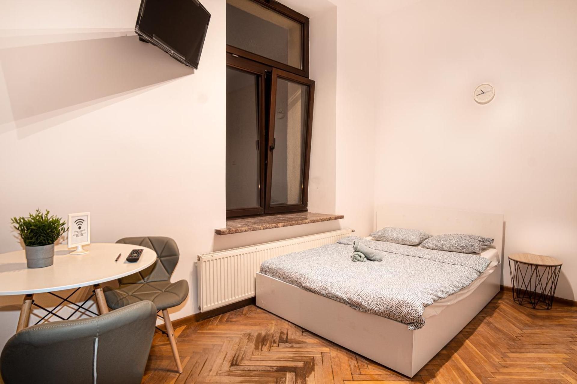 Double Room with Shared Bathroom