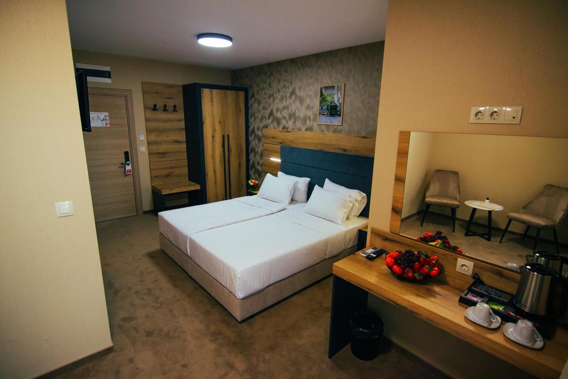 Deluxe Double Room with Sofa Bed - Non-Smoking