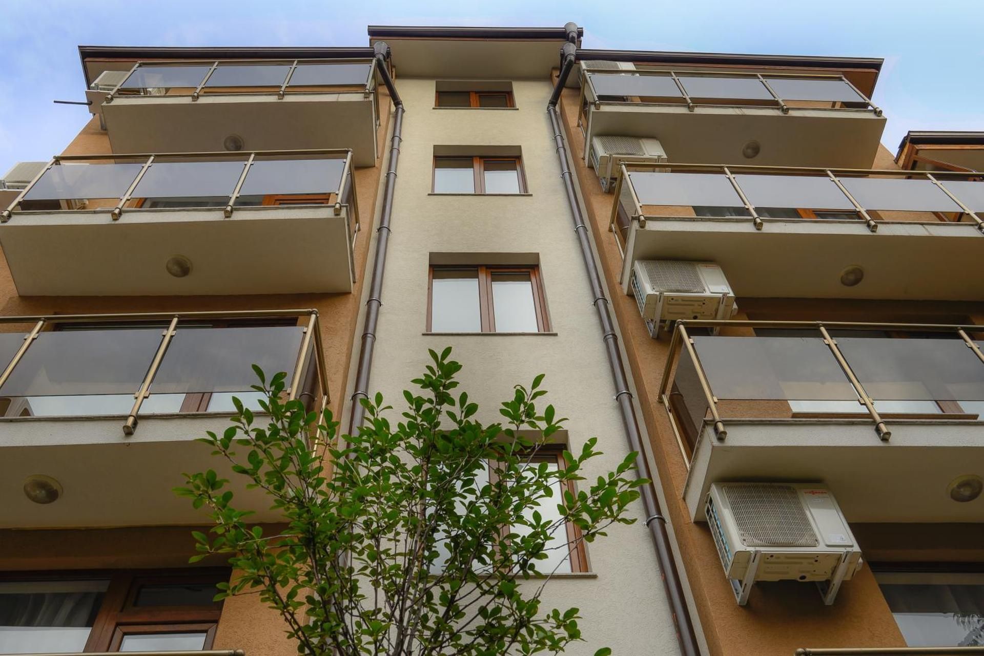 Hotel Leda