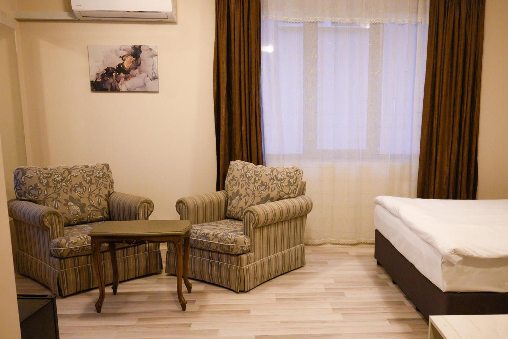 Superior Queen Room