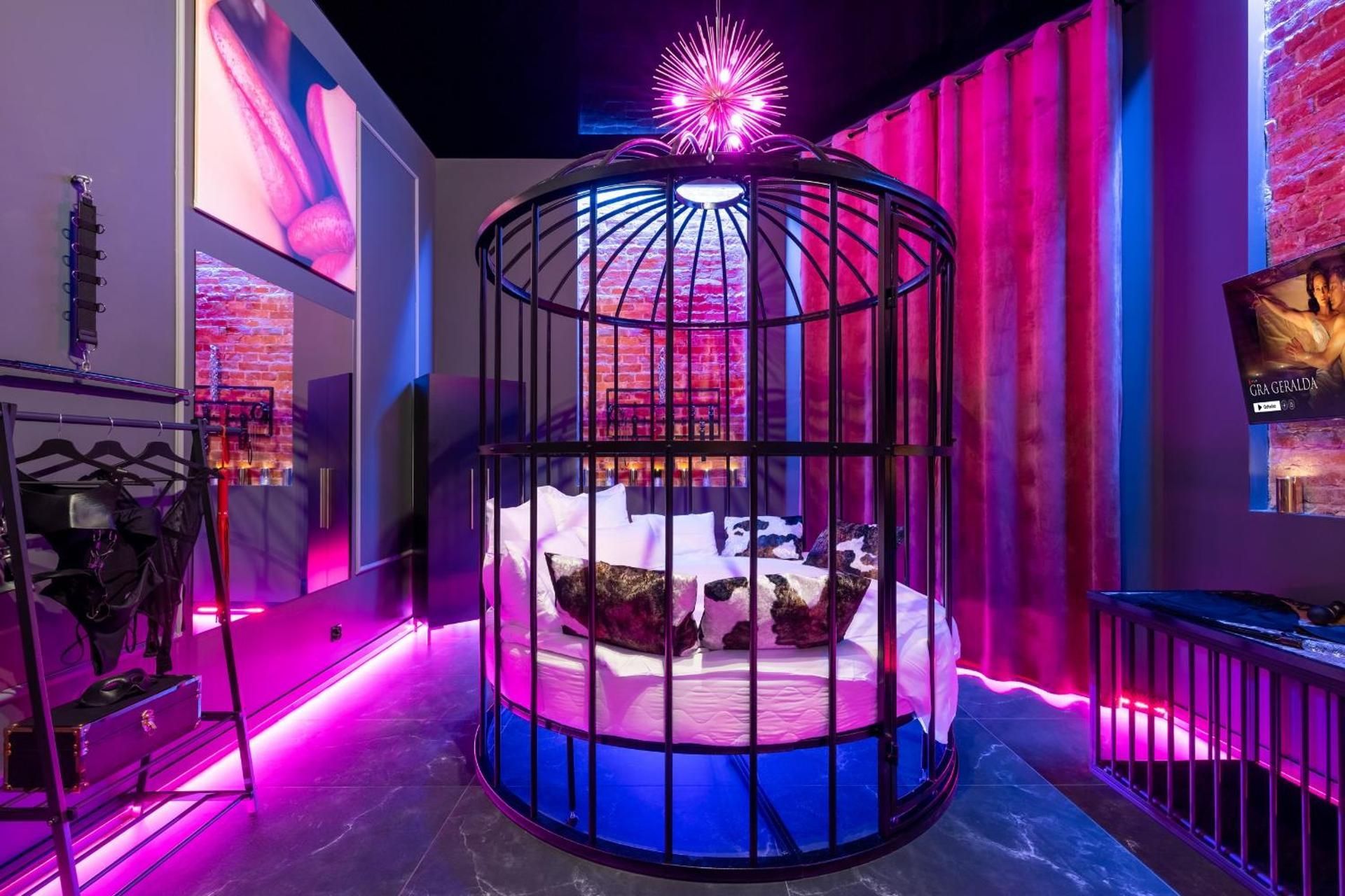 BDSM Apart Grey Manufaktura Centrum Miasta Legionow 18 , Idelny na Prezent, Parking na terenie , Tyl