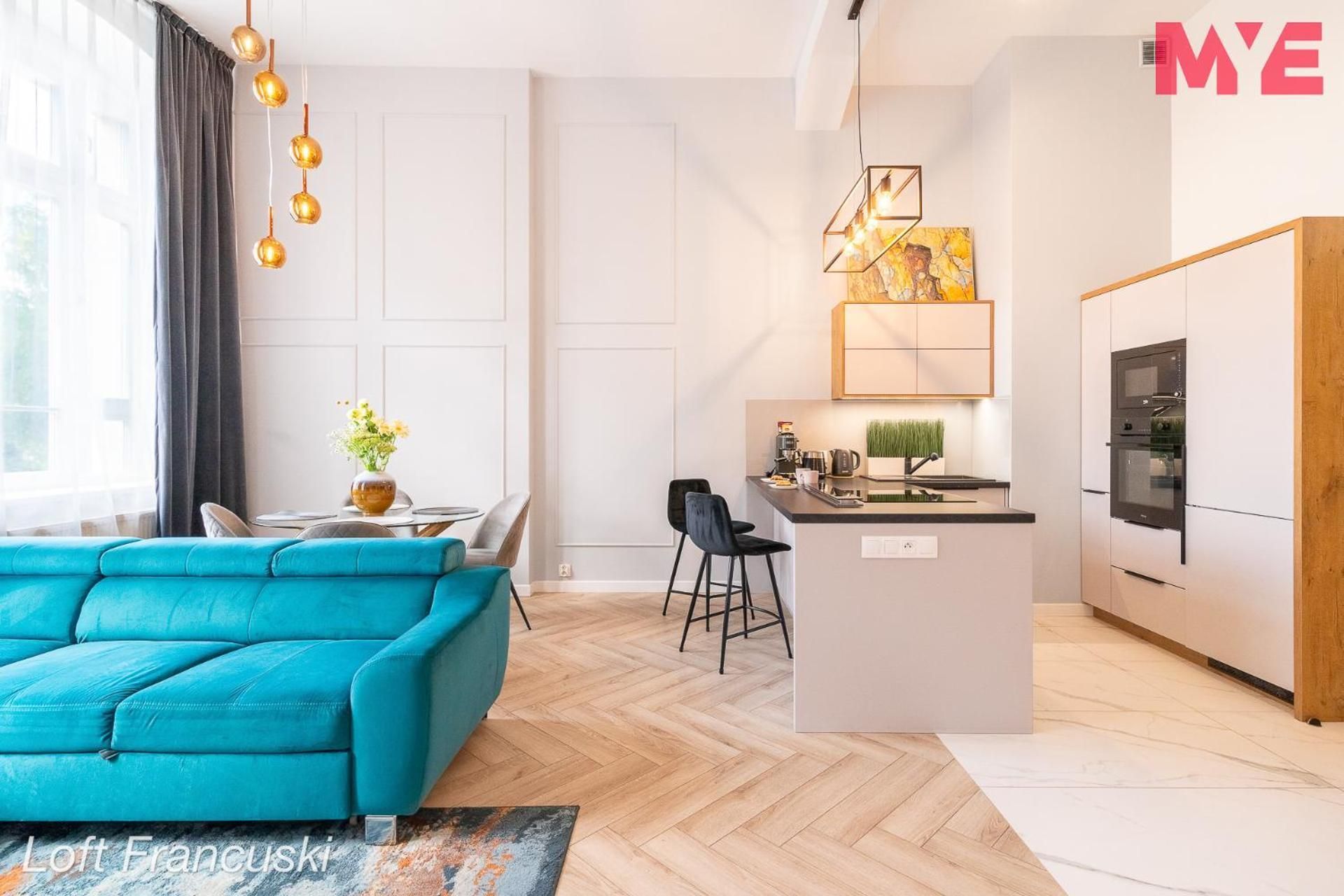 Apartment with Balcony